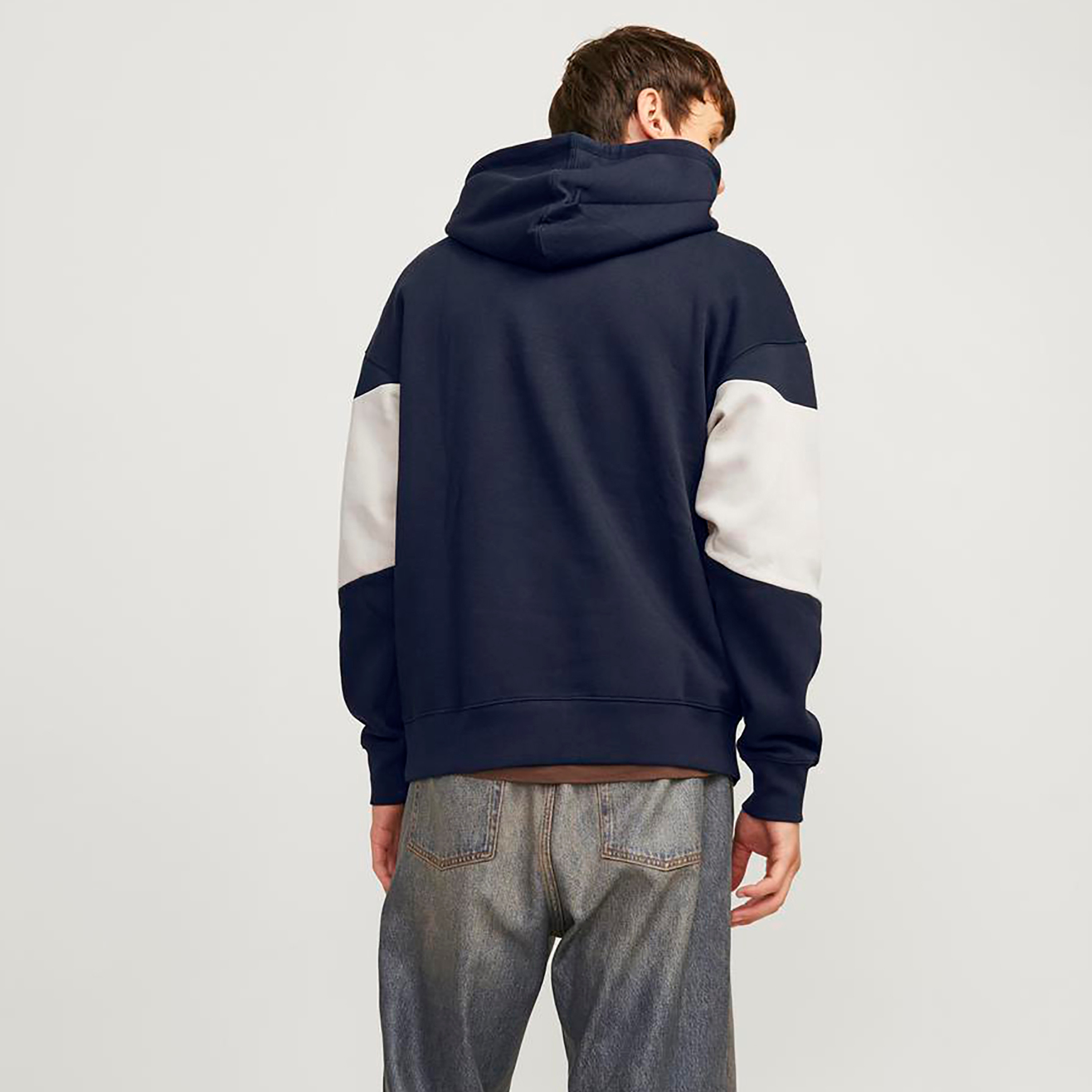 هودي جاك & جونز بأكمام طويلة للرجال بألوان جاك & جونز-men-winterwear-hoodiesandsweatshirts-image-4