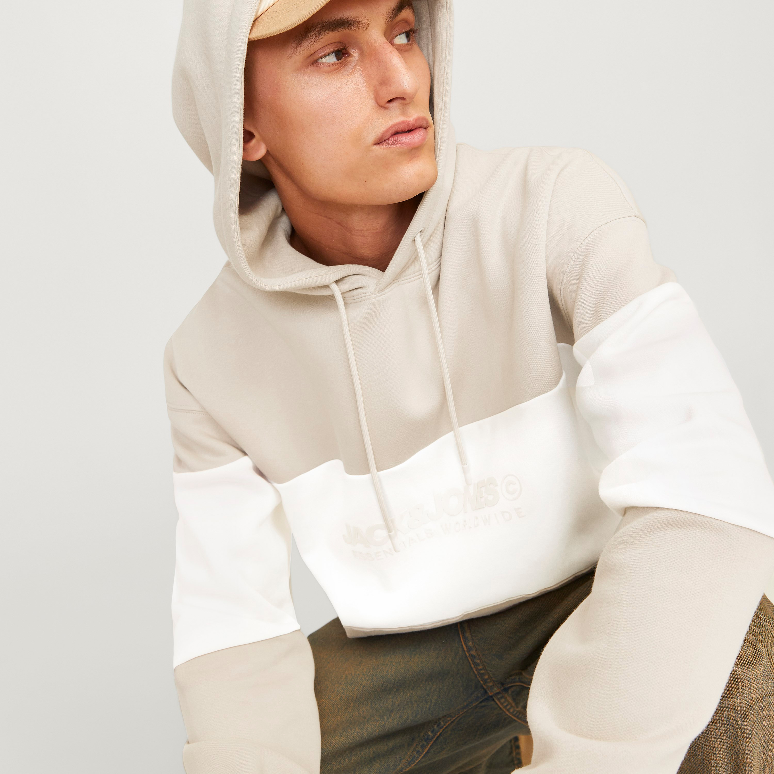 Jack & Jones Colorblock Long Sleeves Men's Hoodie-men-winterwear-hoodiesandsweatshirts-image-3