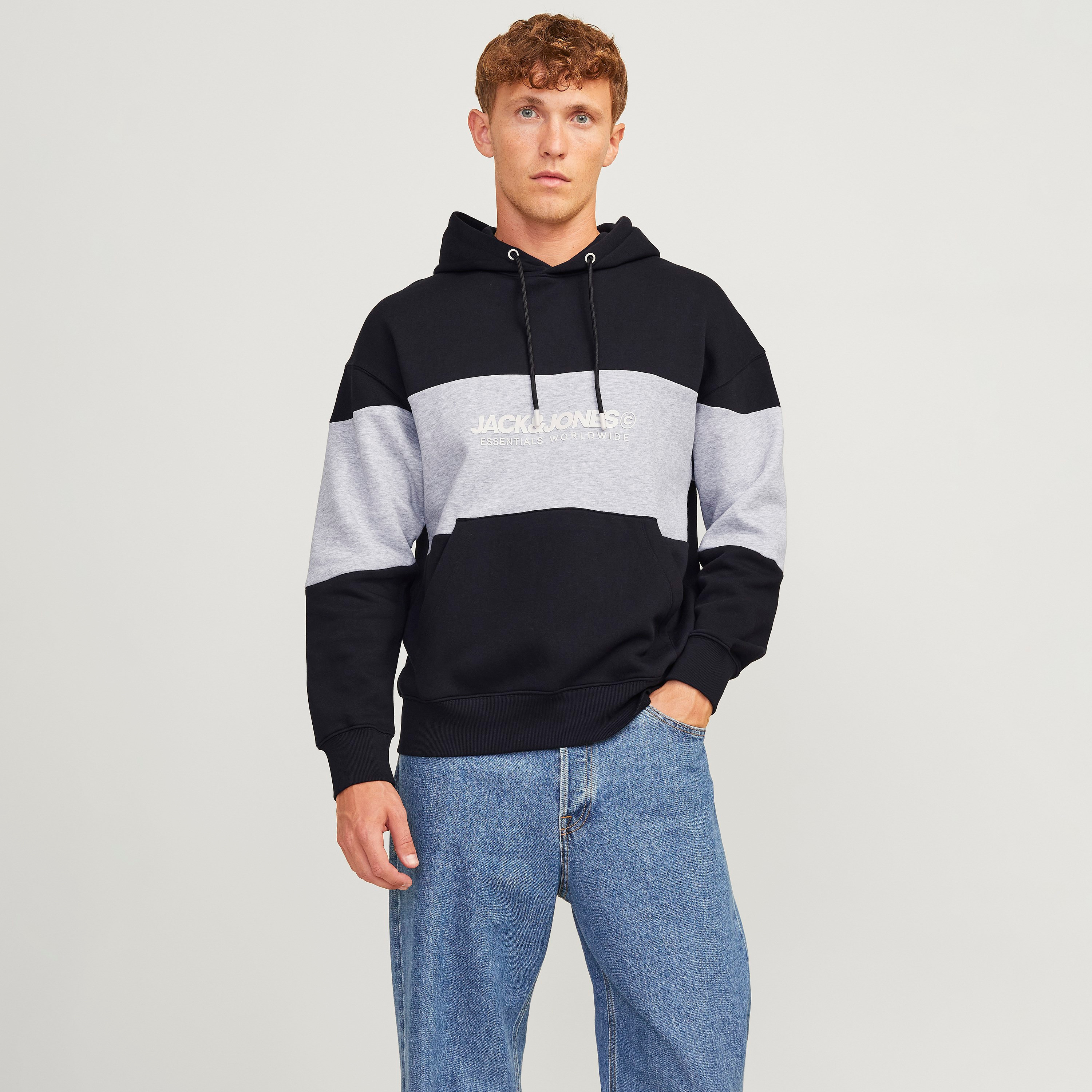 هودي جاك & جونز بأكمام طويلة للرجال بألوان جاك & جونز-men-winterwear-hoodiesandsweatshirts-image-9