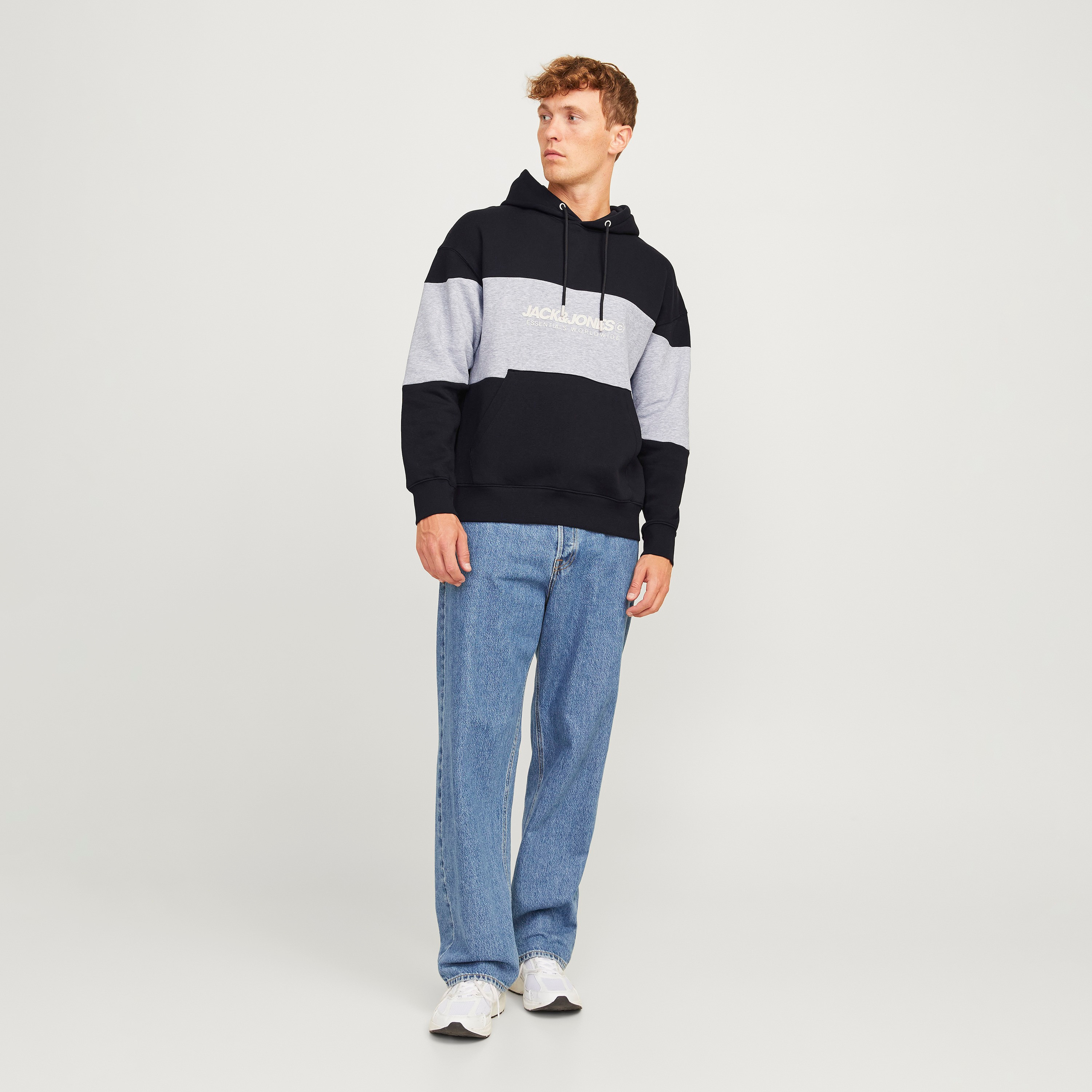 هودي جاك & جونز بأكمام طويلة للرجال بألوان جاك & جونز-men-winterwear-hoodiesandsweatshirts-image-10