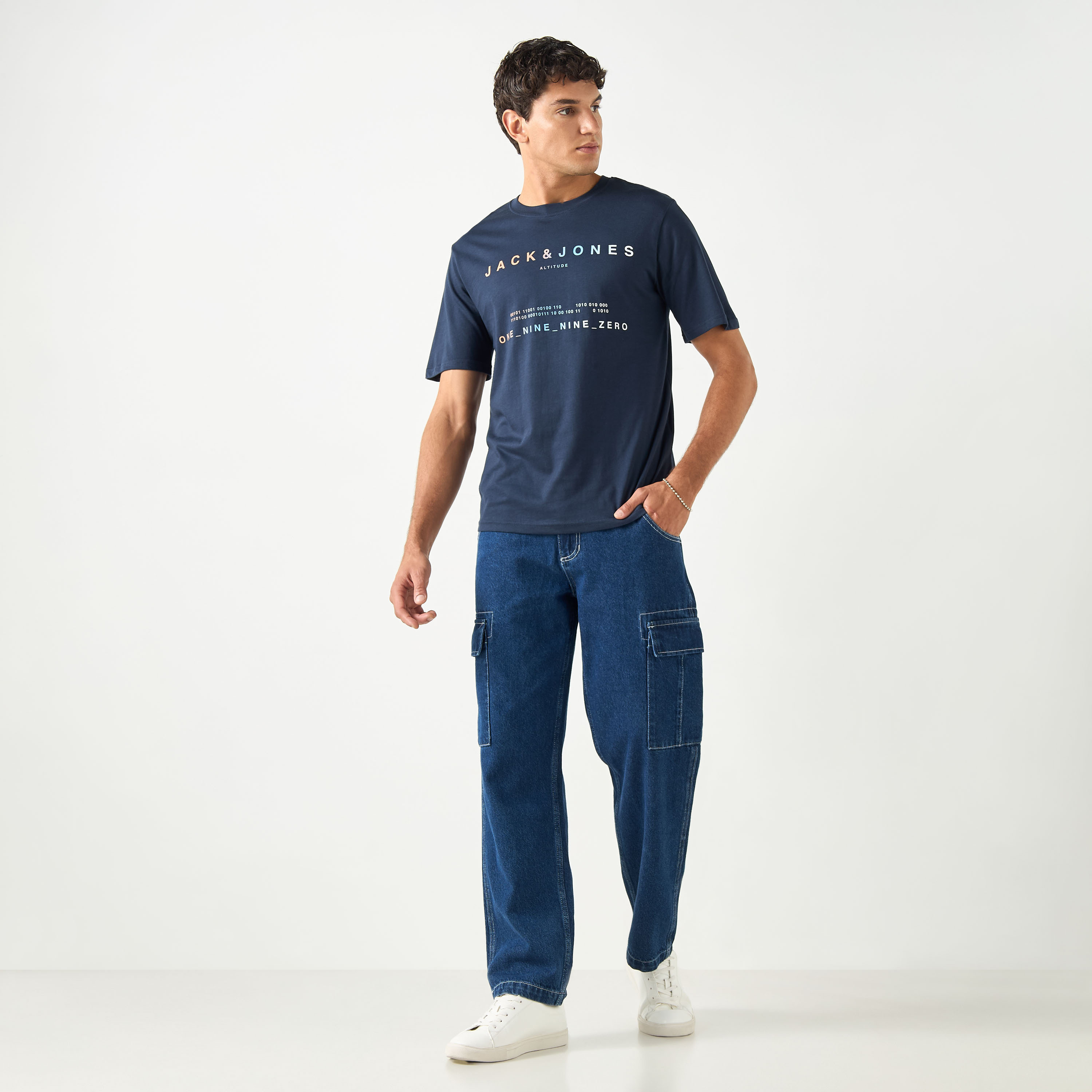 تي شيرت من جاك آند جونز مع مطبوع بأكمام قصيرة و ياقة مستديرة-men-clothing-tshirtsandpolos-tshirts-image-6