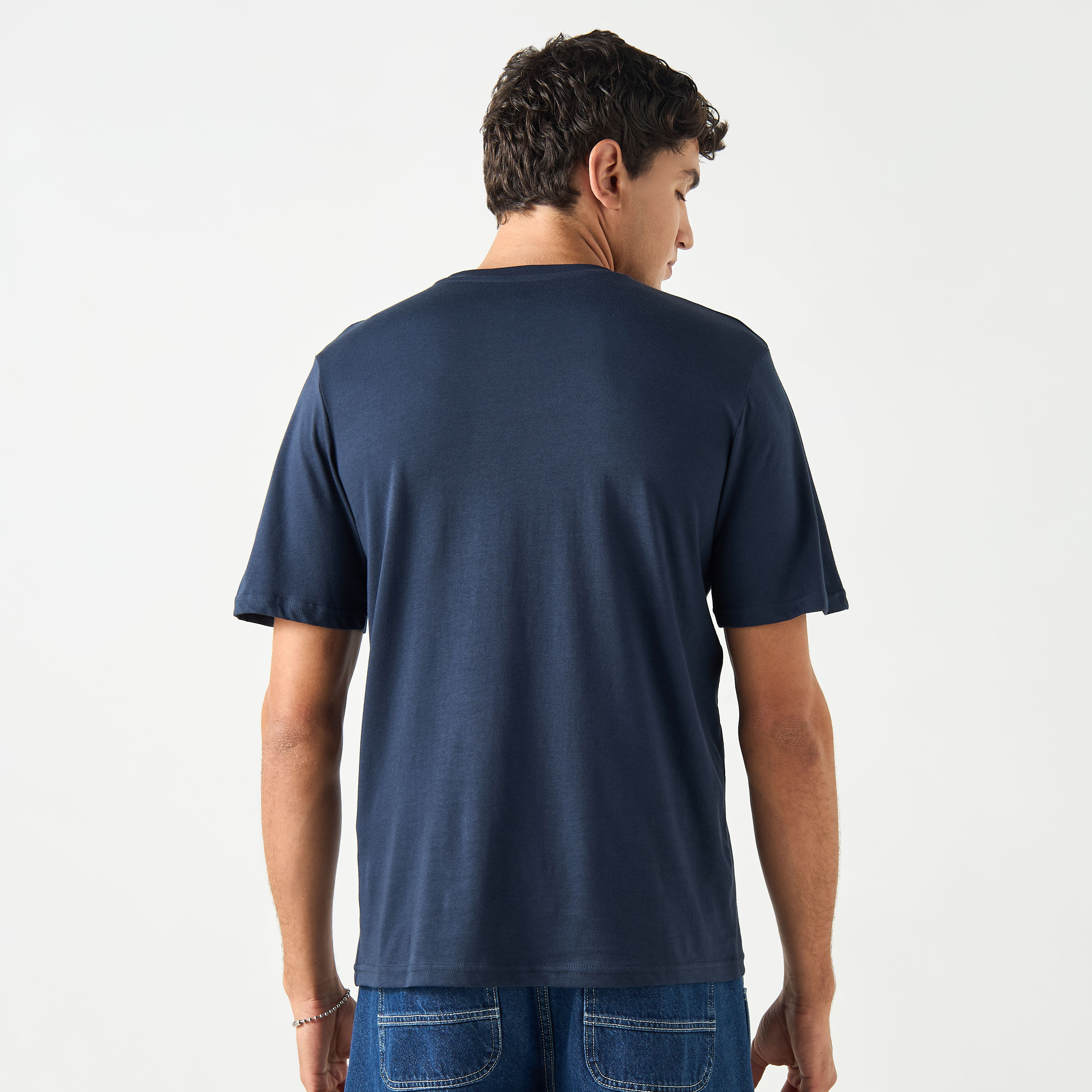 تي شيرت من جاك آند جونز مع مطبوع بأكمام قصيرة و ياقة مستديرة-men-clothing-tshirtsandpolos-tshirts-image-7