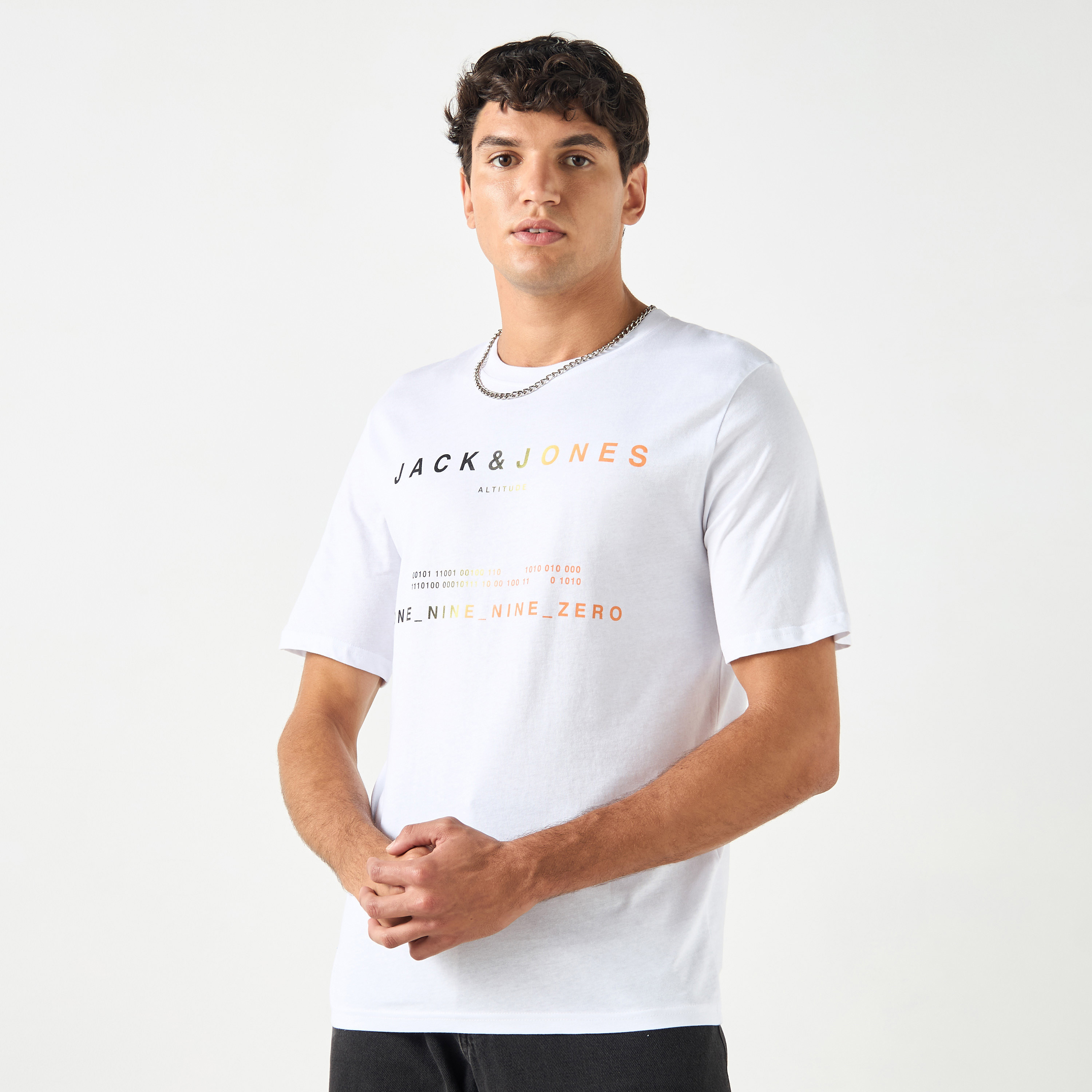 تي شيرت من جاك آند جونز مع مطبوع بأكمام قصيرة و ياقة مستديرة-men-clothing-tshirtsandpolos-tshirts-image-10