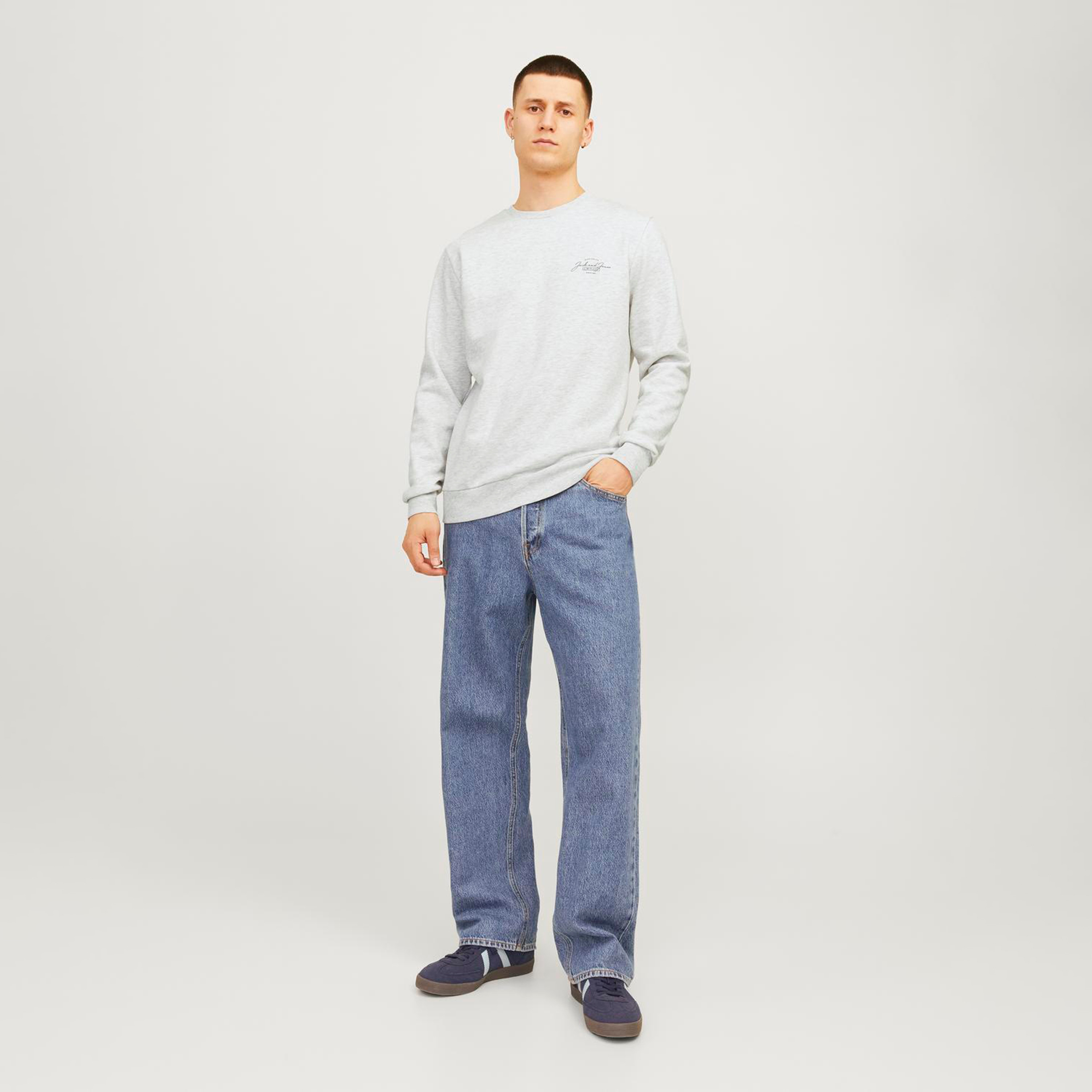 Jack & Jones Logo Crew Neck Long Sleeves Sweatshirt-men-winterwear-hoodiesandsweatshirts-image-8