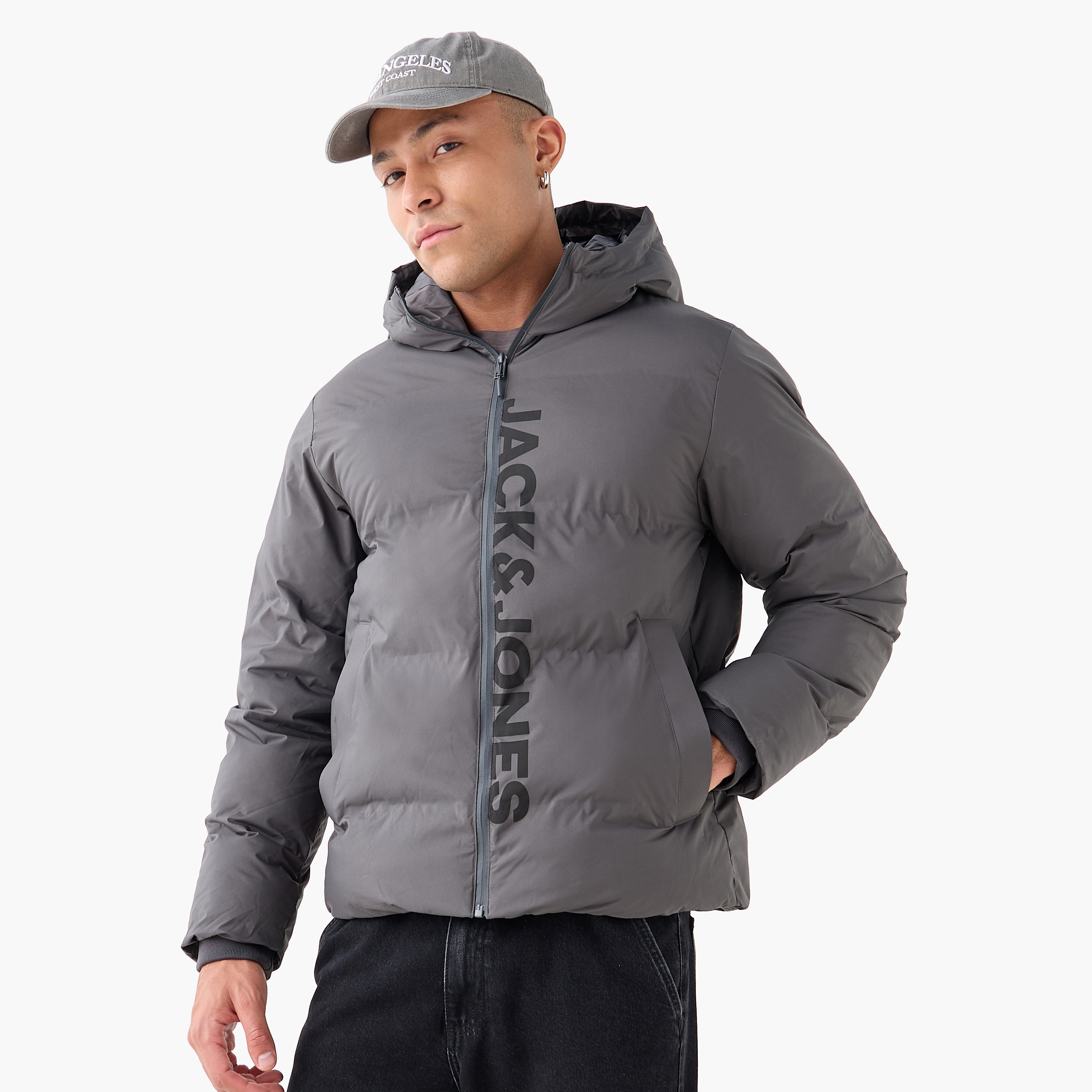 جاكيت بأكمام طويلة بطبعة جاك آند جونز بأكمام طويلة ومبلطفة-men-clothing-jacketsandblazers-jackets-image-2