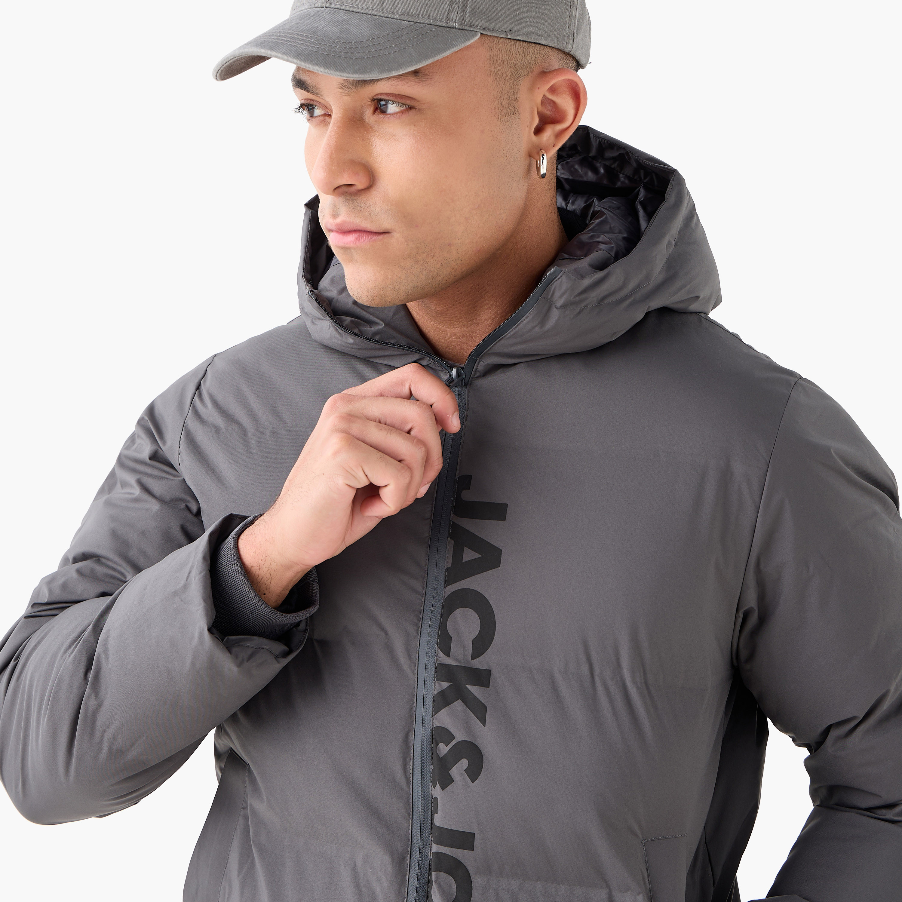 جاكيت بأكمام طويلة بطبعة جاك آند جونز بأكمام طويلة ومبلطفة-men-clothing-jacketsandblazers-jackets-image-5