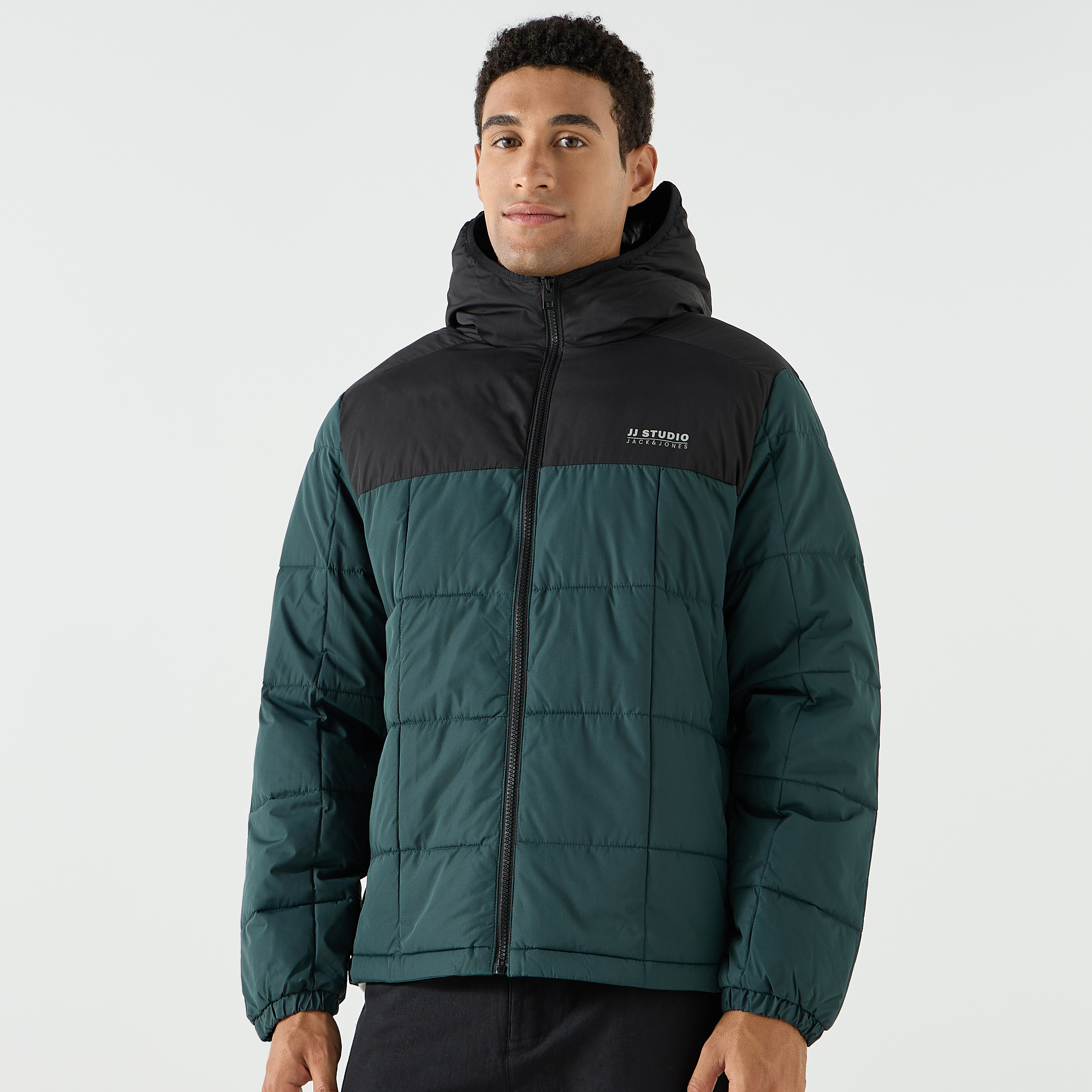 جاك آند جونز كولوربلوك هوديي الرقبة والأكمام الطويلة سترة مبطنة للرجال-men-clothing-jacketsandblazers-jackets-image-1