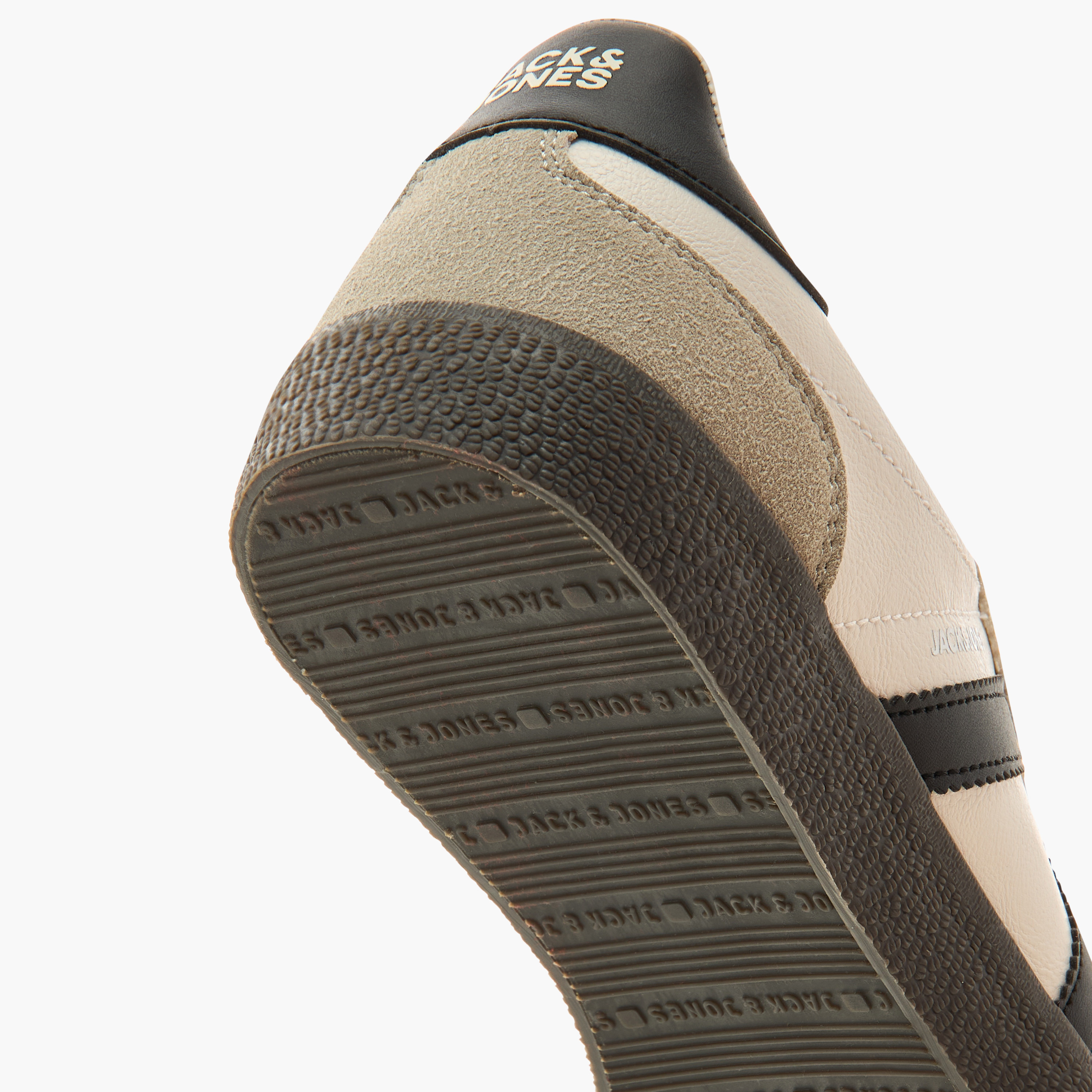 حذاء رياضي رجالي برباط ومنخفض الرقبة من جاك اند جونز | 12257190-men-shoes-sneakers-image-5