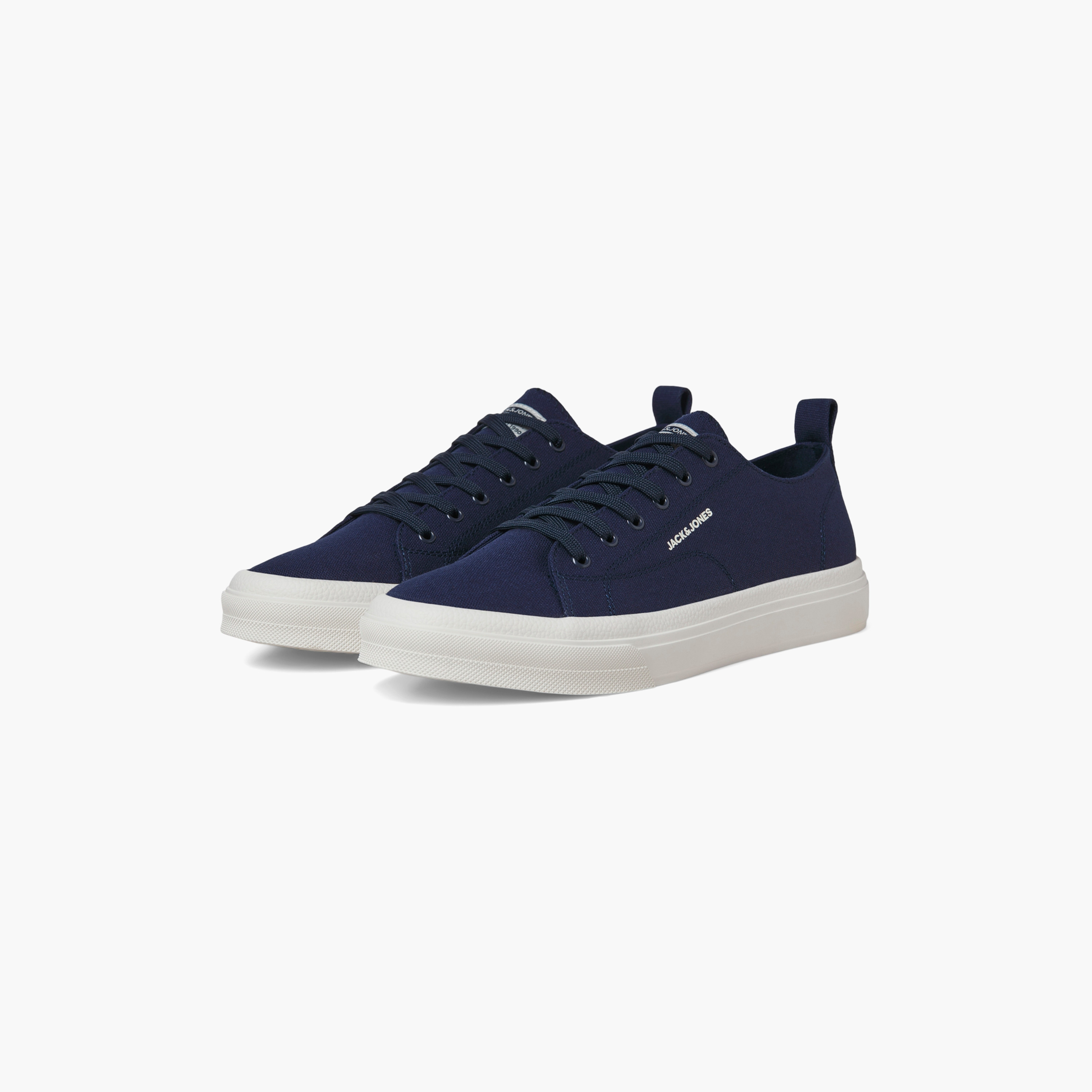 سنيكرز دو قماشي من جاك آند جونز للرجال مع رباط برقبة منخفضة-men-shoes-sneakers-image-8