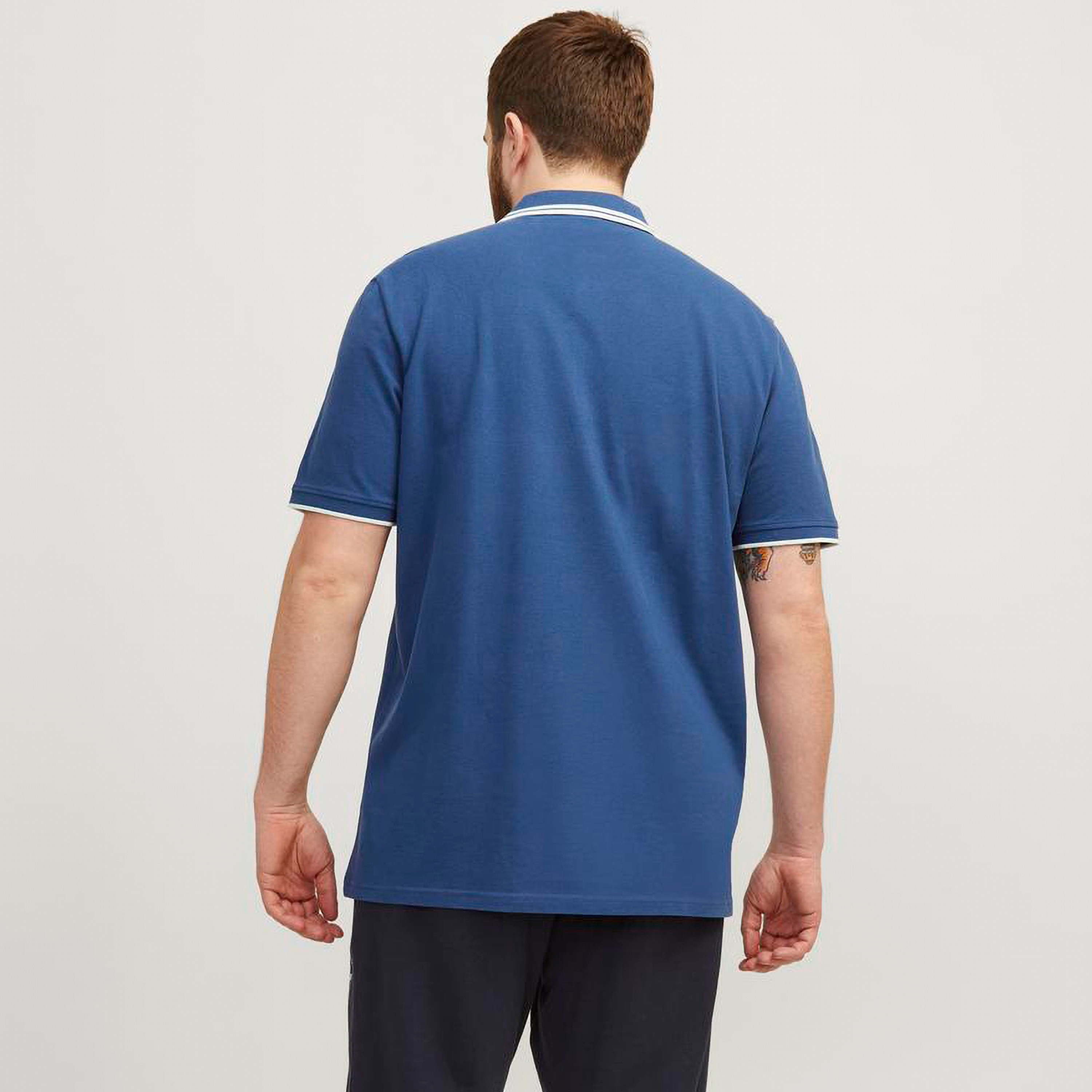 بولو تي شيرت سادة من جاك آند جونز بأكمام قصيرة مع مقاس كبير-men-clothing-tshirtsandpolos-polos-image-4