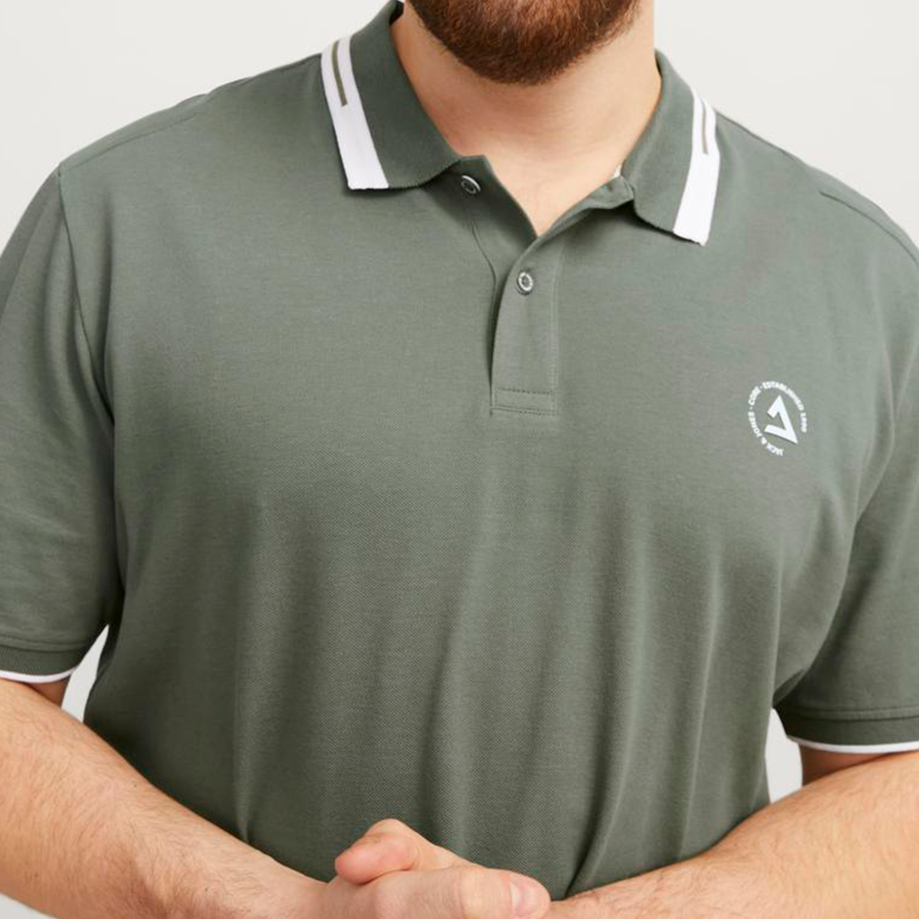بولو تي شيرت سادة من جاك آند جونز بأكمام قصيرة مع مقاس كبير-men-clothing-tshirtsandpolos-polos-image-7