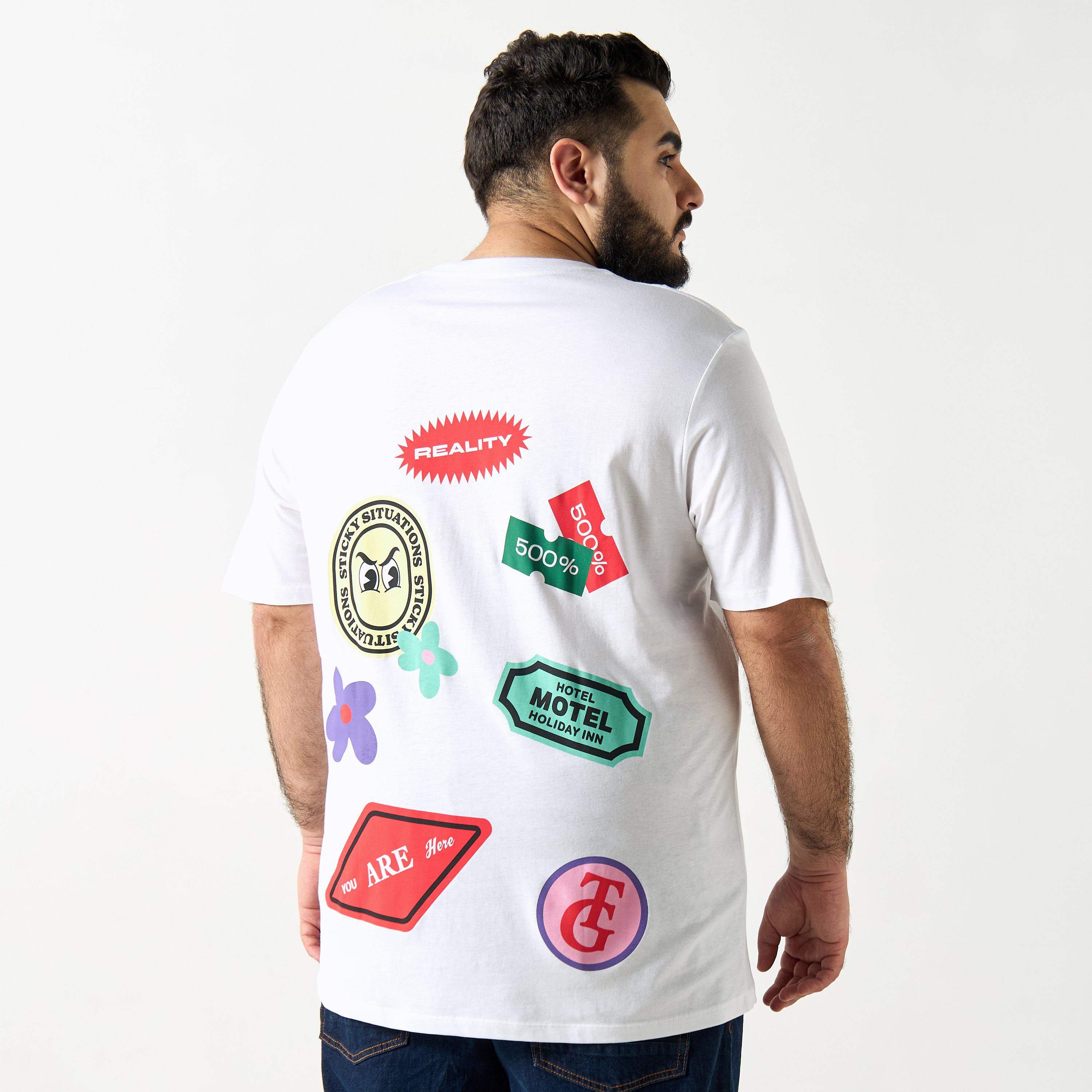 تي شيرت ذو مقاس كبير من جاك آند جونز ذو جرافيك بأكمام قصيرة و ياقة مستديرة-men-clothing-tshirtsandpolos-tshirts-image-5