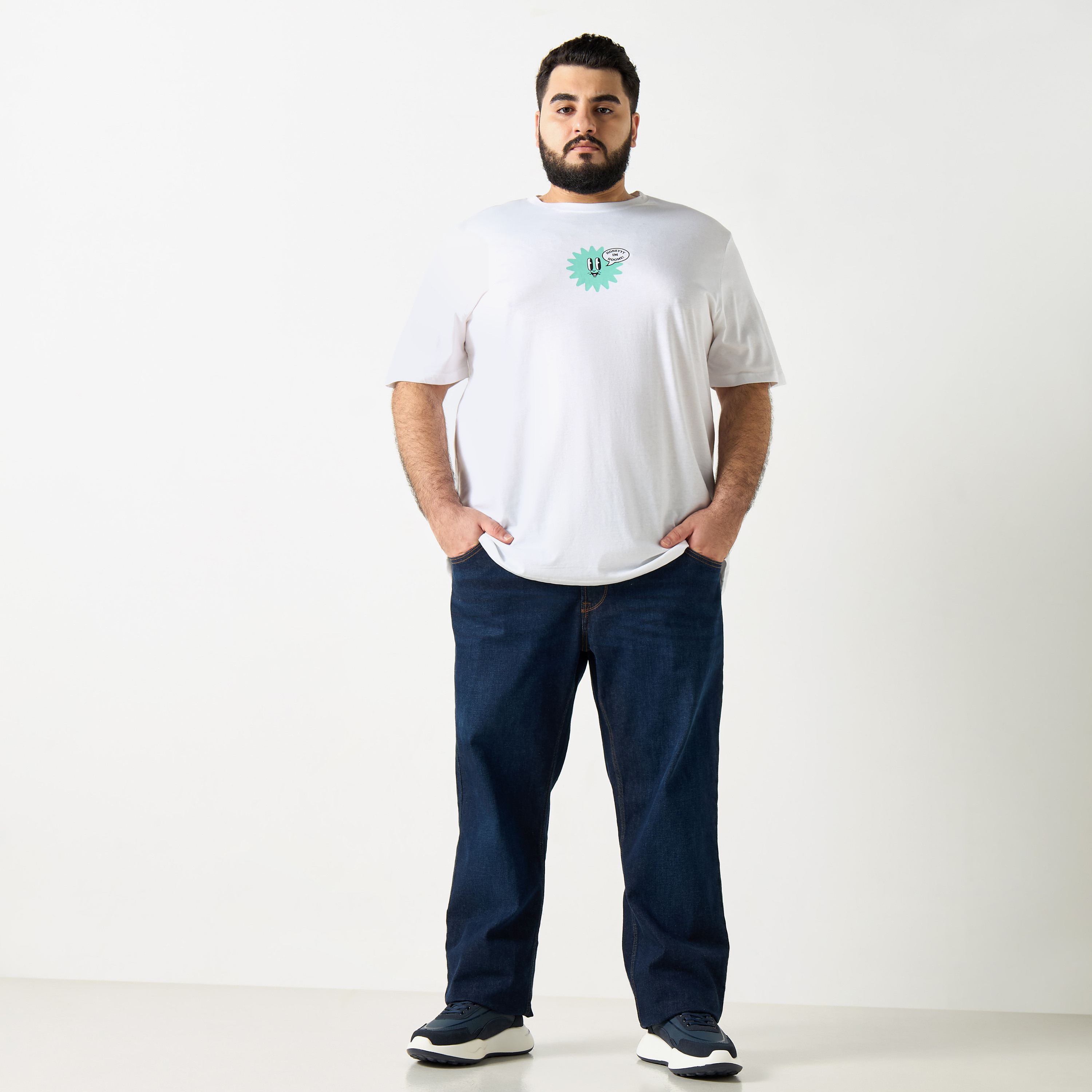 تي شيرت ذو مقاس كبير من جاك آند جونز ذو جرافيك بأكمام قصيرة و ياقة مستديرة-men-clothing-tshirtsandpolos-tshirts-image-7