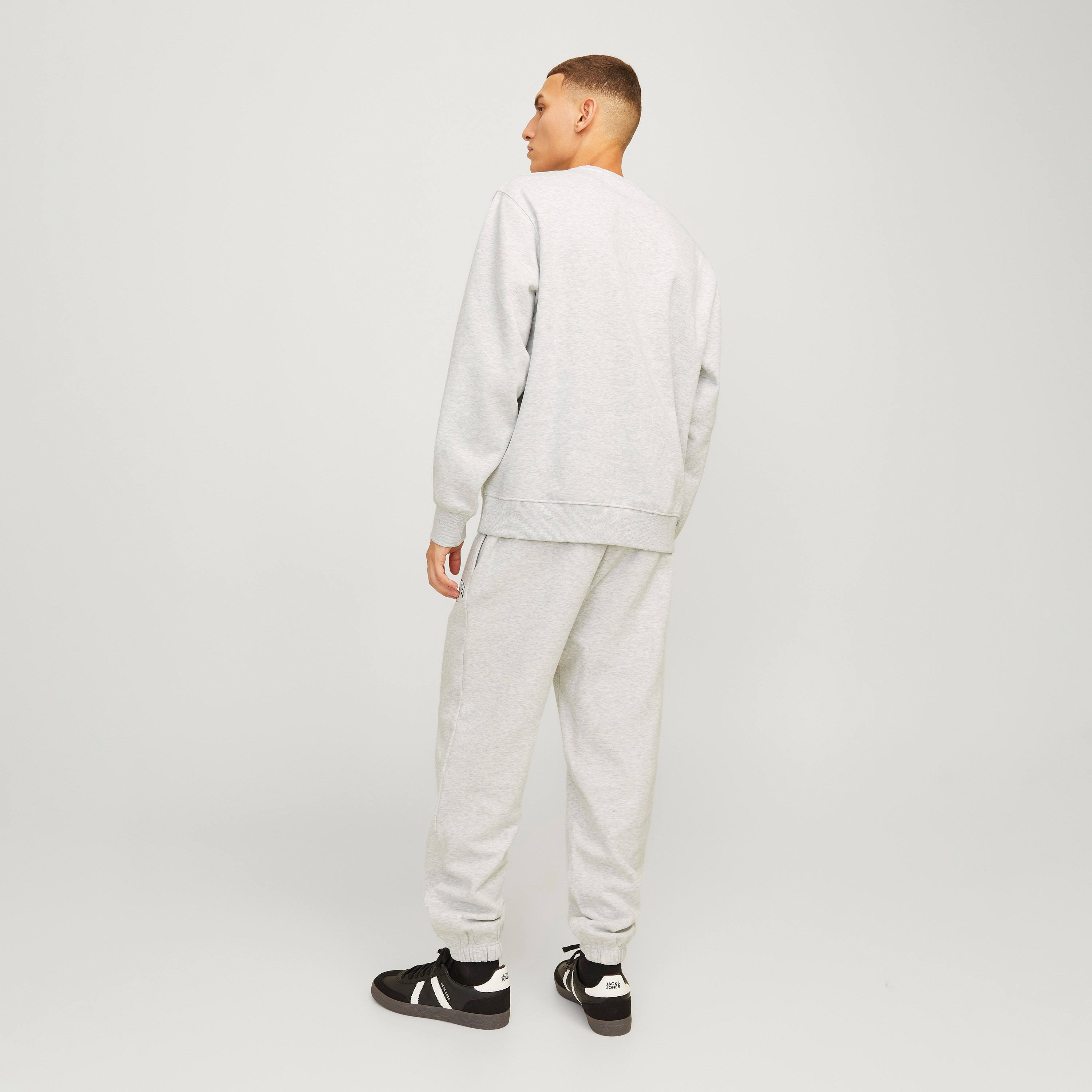 Jack & Jones Logo Mid-Rise Elasticated and Drawstring Waistband Men's Jogger-men-clothing-bottoms-joggers-image-8