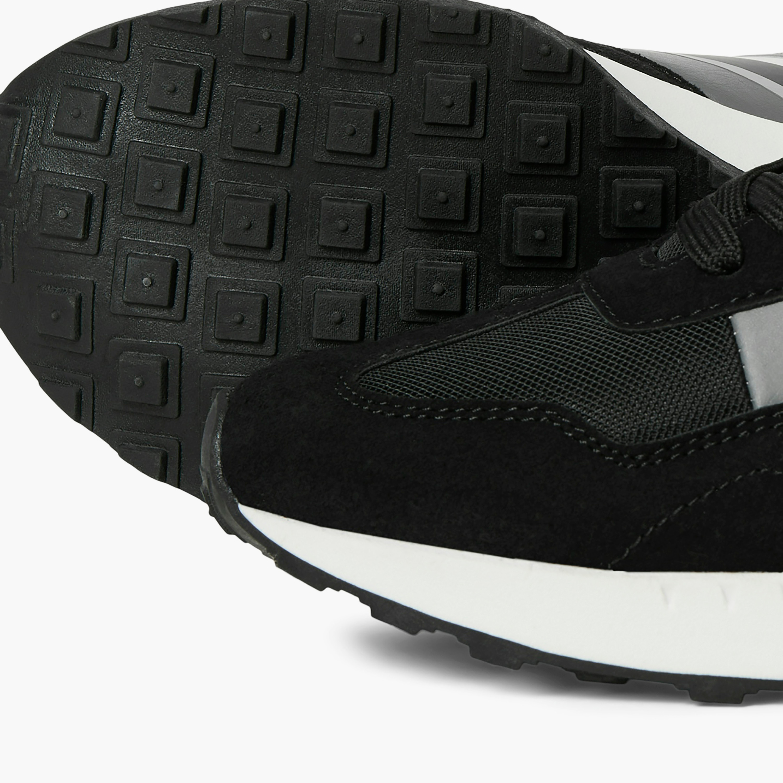 سنيكرز برباط علوي منخفض للرجال من جاك آند جونز | 12257991-men-shoes-sneakers-image-2