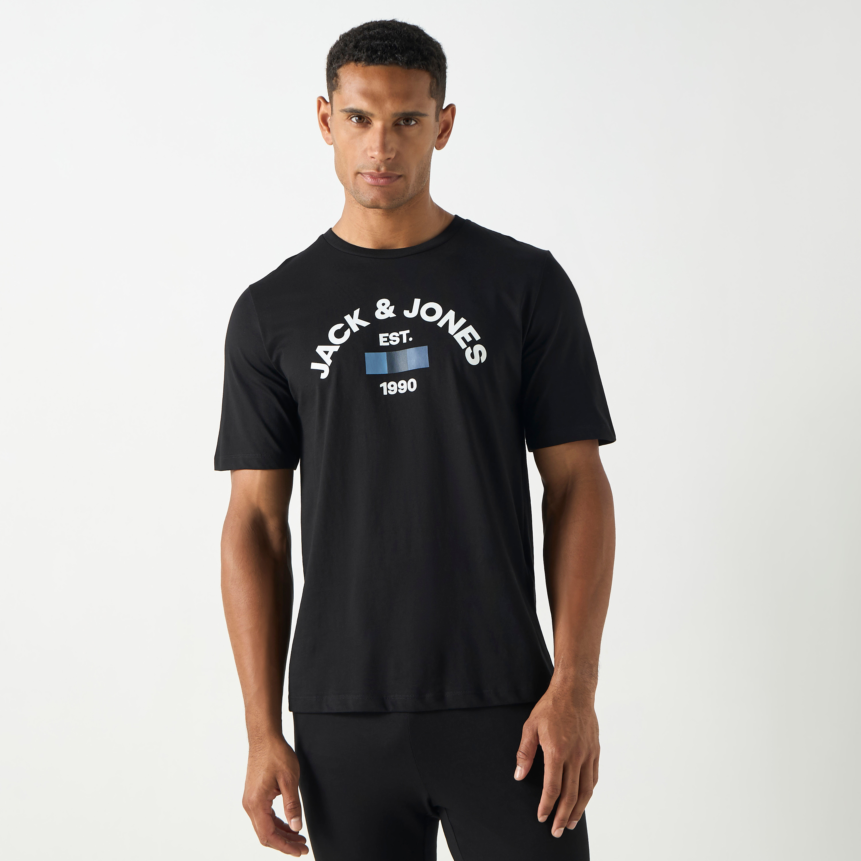 Jack & Jones Logo Crew Neck T-Shirt and Pyjama Set-men-clothing-nightwear-sets-image-2