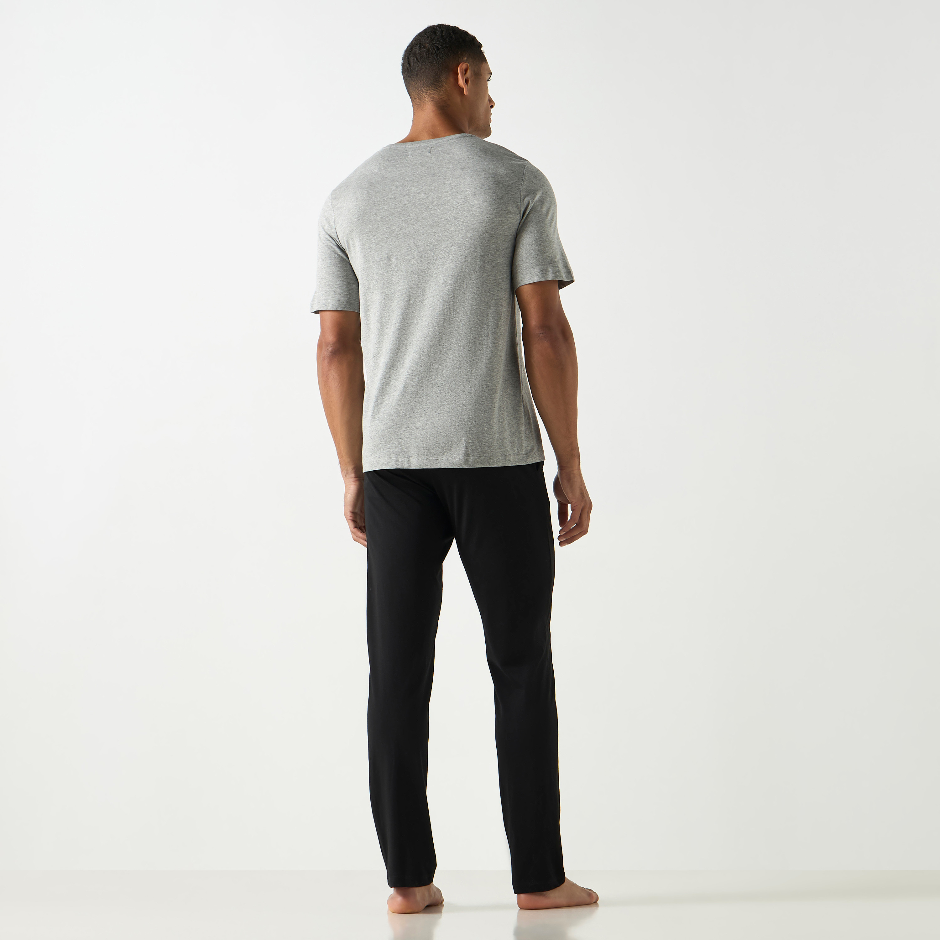 Jack & Jones Logo Crew Neck T-Shirt and Pyjama Set-men-clothing-nightwear-sets-image-4
