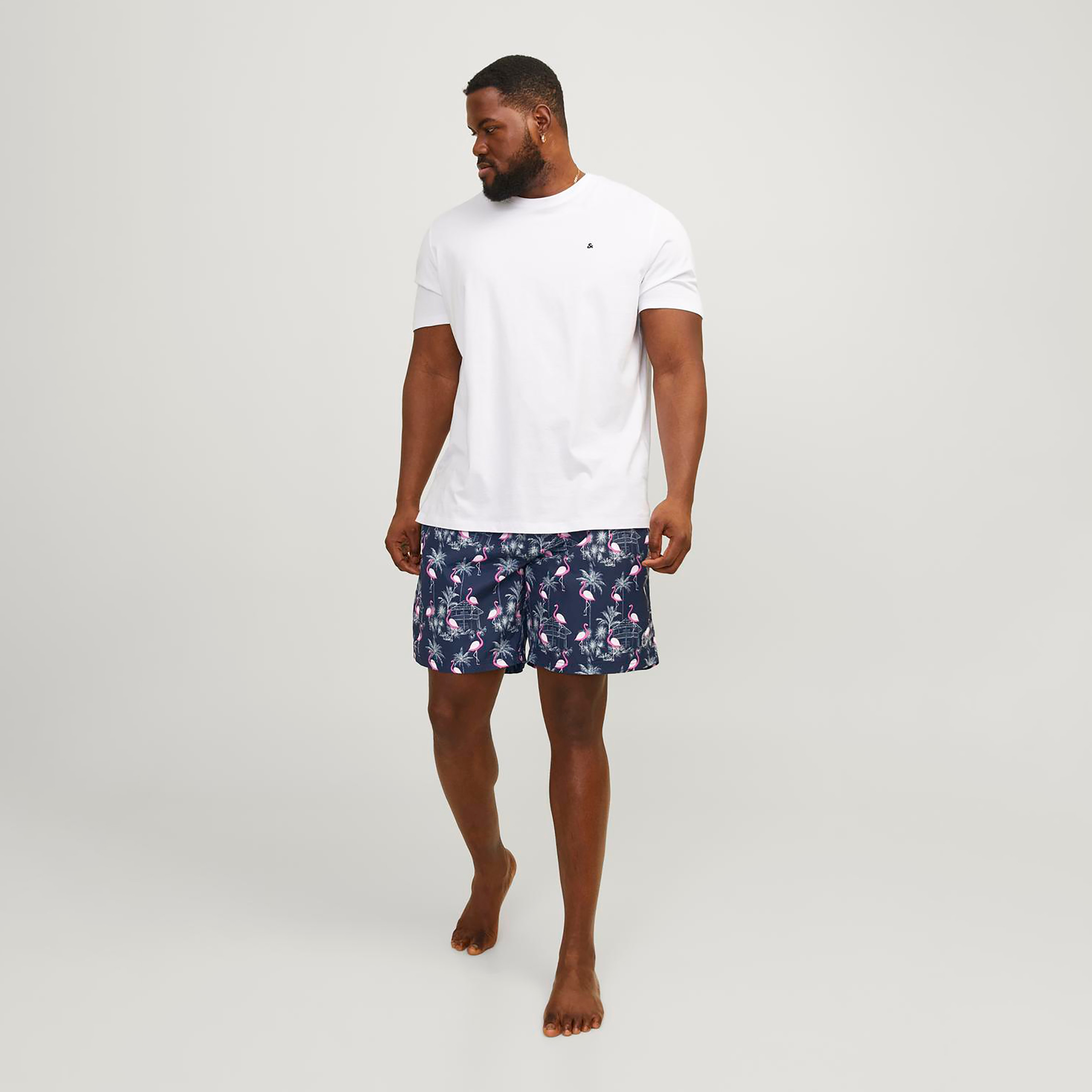 شورت سباحة بحزام خصر مطبوع ومقاس كبير من جاك آند جونز-men-clothing-bottoms-shorts-image-2