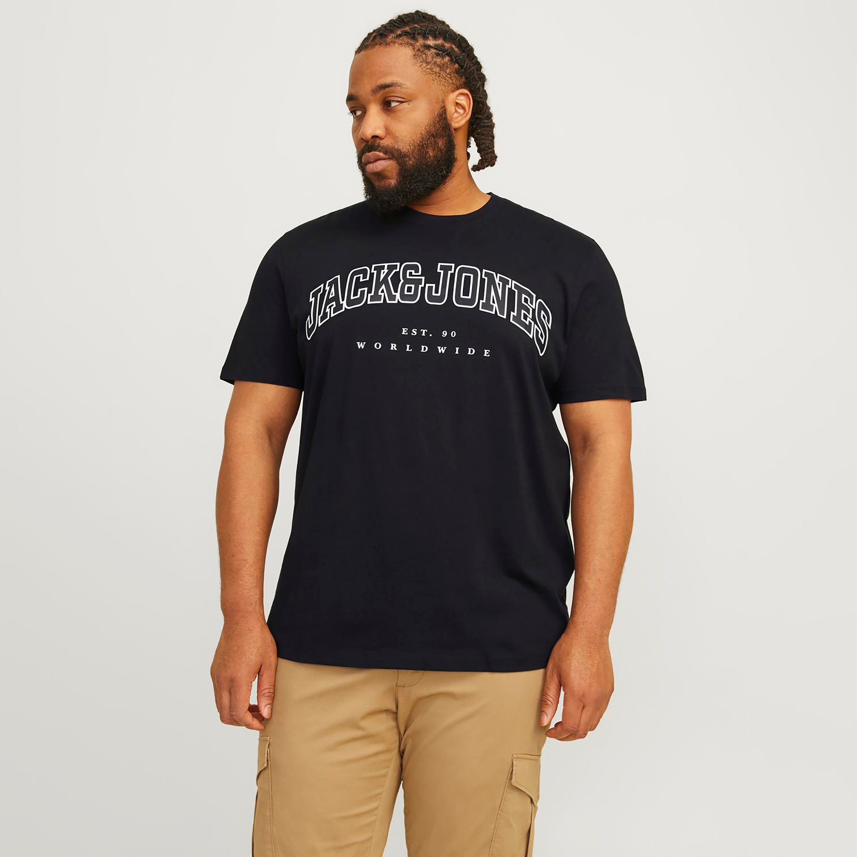 تيشيرت ذو شعار مقاس كبير وأكمام قصيرة ورقبة دائرية من جاك آند جونز-men-clothing-tshirtsandpolos-tshirts-image-1