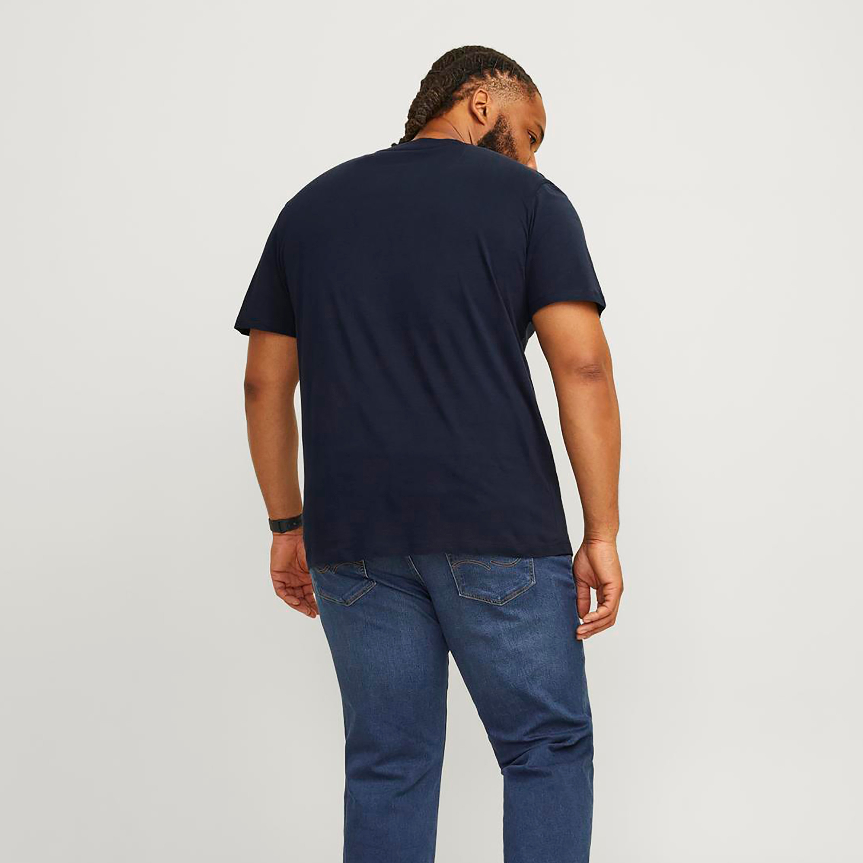 تيشيرت ذو شعار مقاس كبير وأكمام قصيرة ورقبة دائرية من جاك آند جونز-men-clothing-tshirtsandpolos-tshirts-image-8