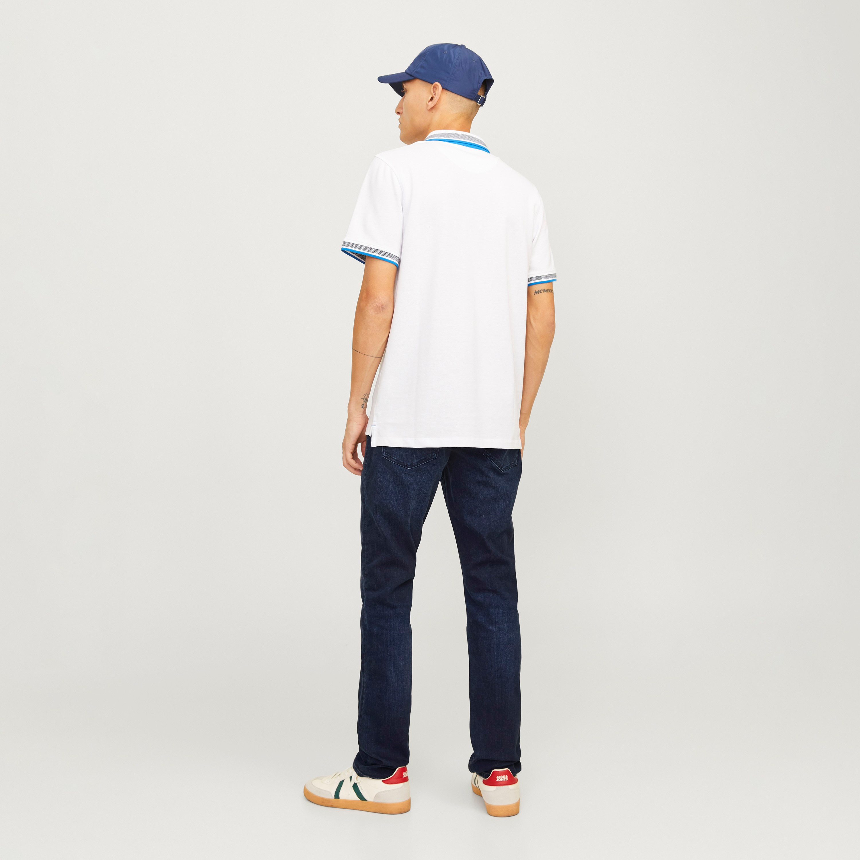 Jack & Jones Regular Fit Plain 5 Pockets Mid-Rise Men's Jeans-men-clothing-bottoms-jeans-image-4
