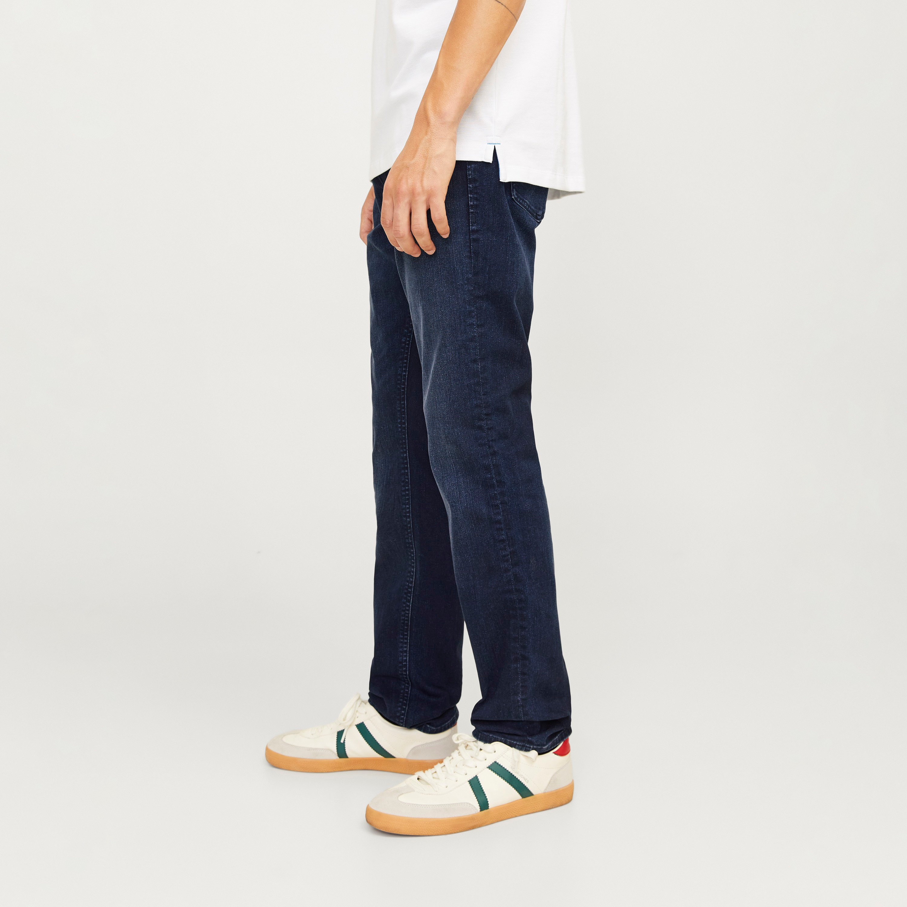 Jack & Jones Regular Fit Plain 5 Pockets Mid-Rise Men's Jeans-men-clothing-bottoms-jeans-image-4