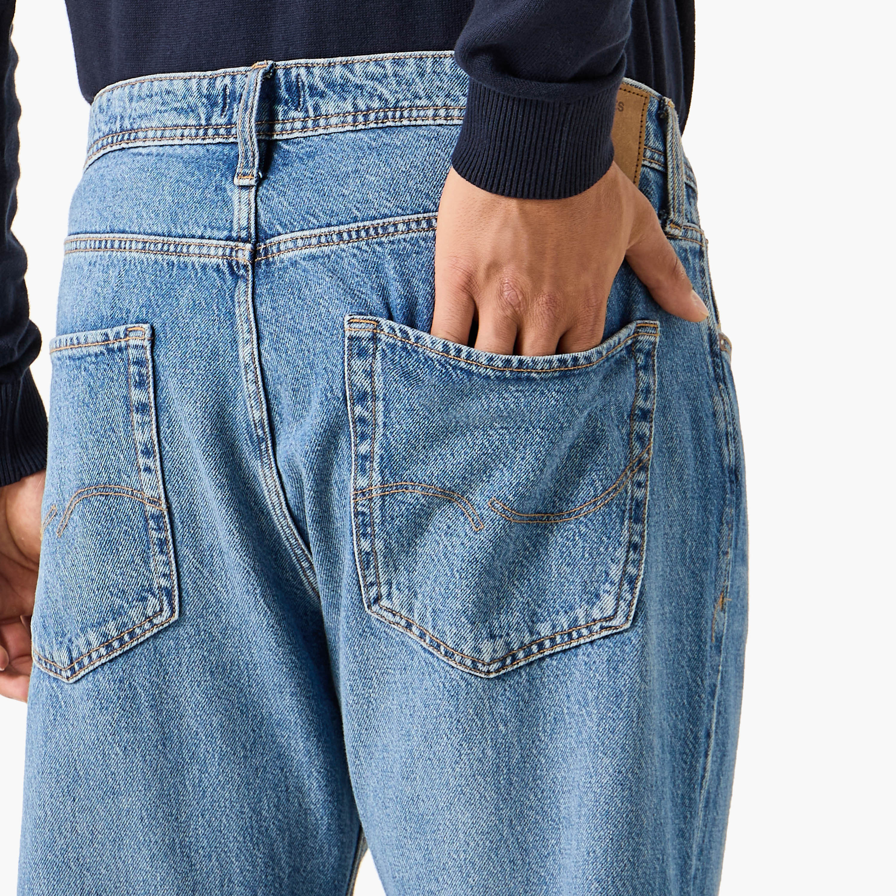 جاك آند جونز بنطال جينز رجالي بقصة عادية و5 جيوب متوسط ​​الارتفاع-men-clothing-bottoms-jeans-image-5
