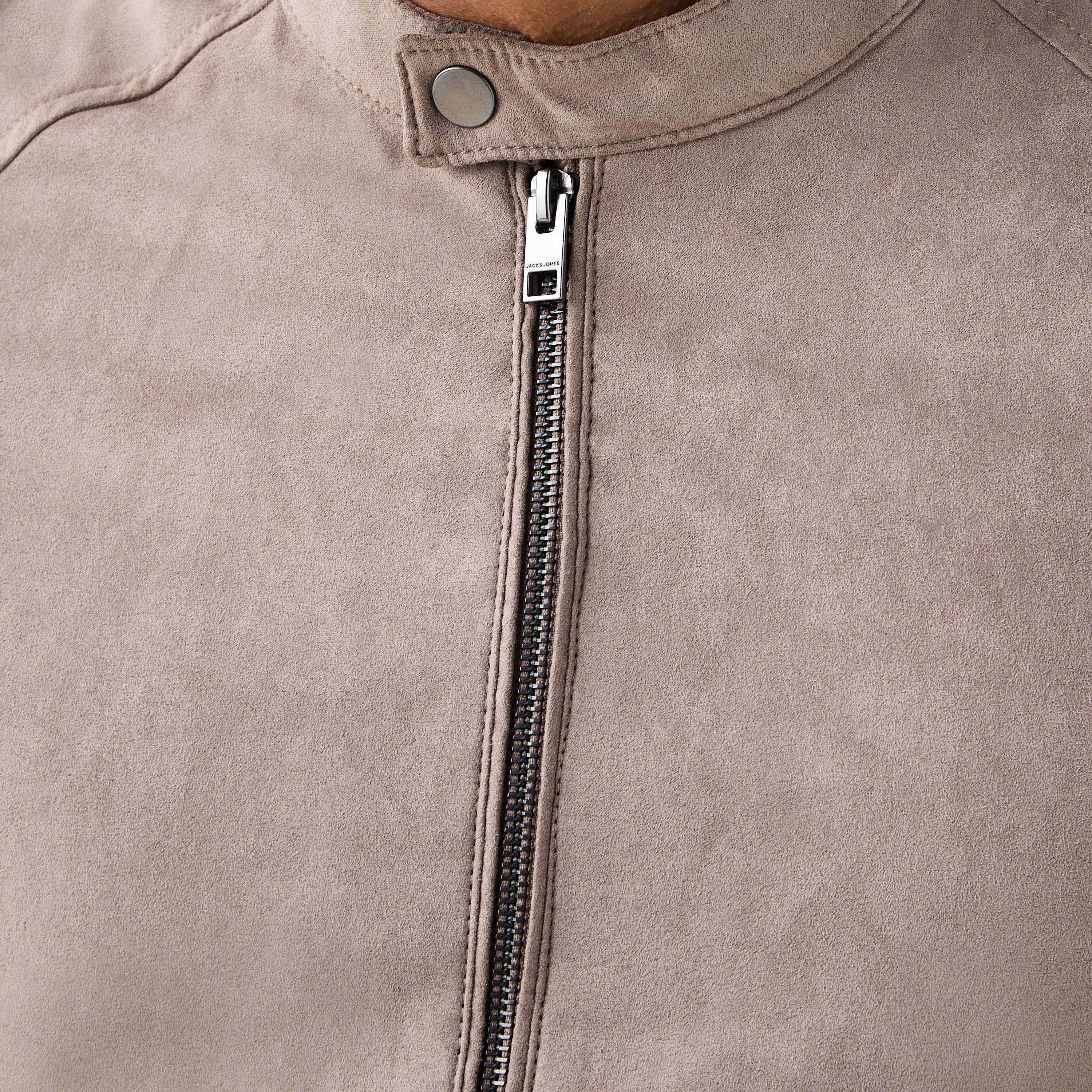 سترة راكبي الدراجات النارية سادة من جلد الغزال بأكمام طويلة وياقة للرجال من جاك اند جونز-men-clothing-jacketsandblazers-jackets-image-10