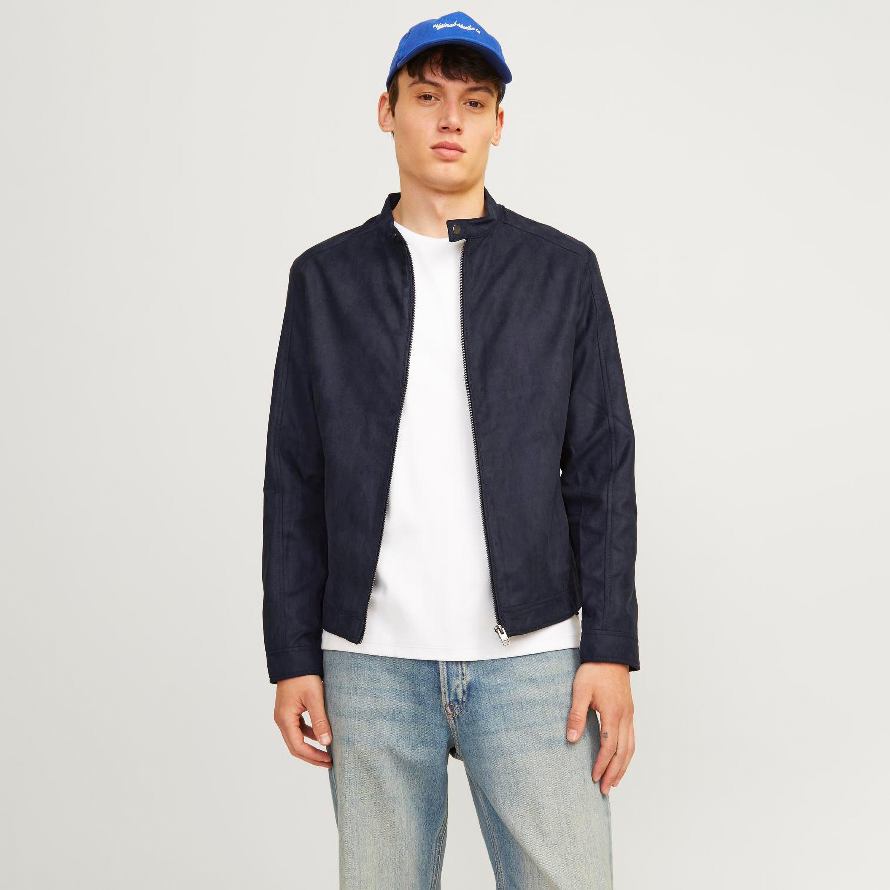سترة راكبي الدراجات النارية سادة من جلد الغزال بأكمام طويلة وياقة للرجال من جاك اند جونز-men-clothing-jacketsandblazers-jackets-image-1