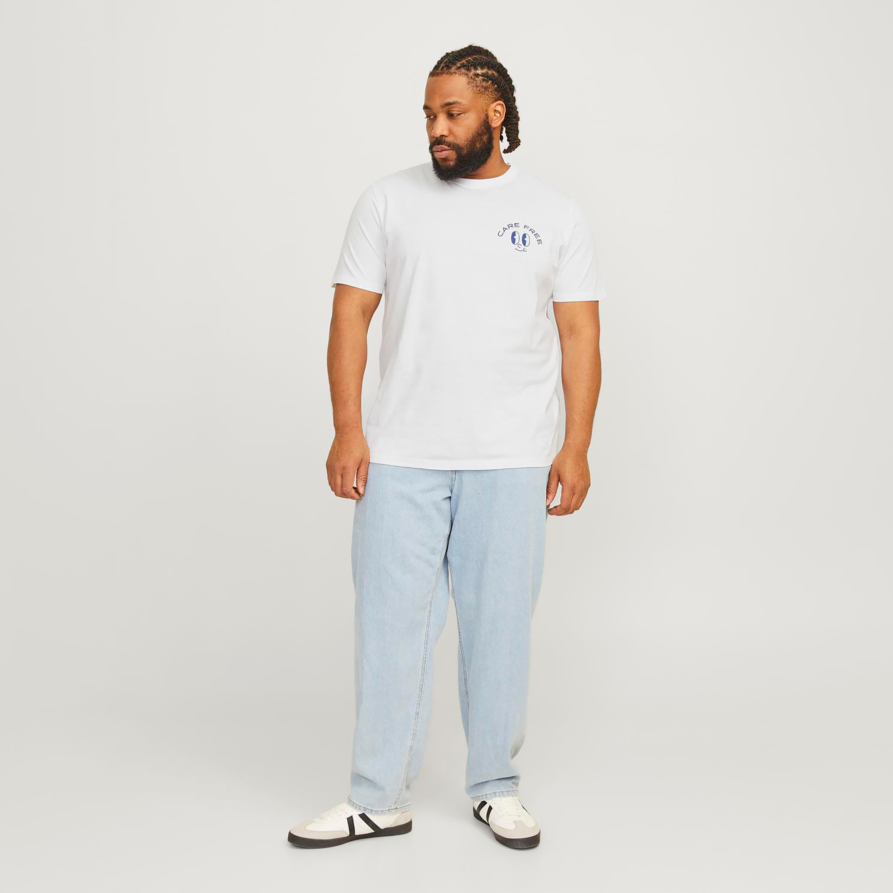 تيشيرت بأكمام قصيرة ورقبة دائرية ومطبوع بمقاس كبير من جاك آند جونز-men-clothing-tshirtsandpolos-tshirts-image-6