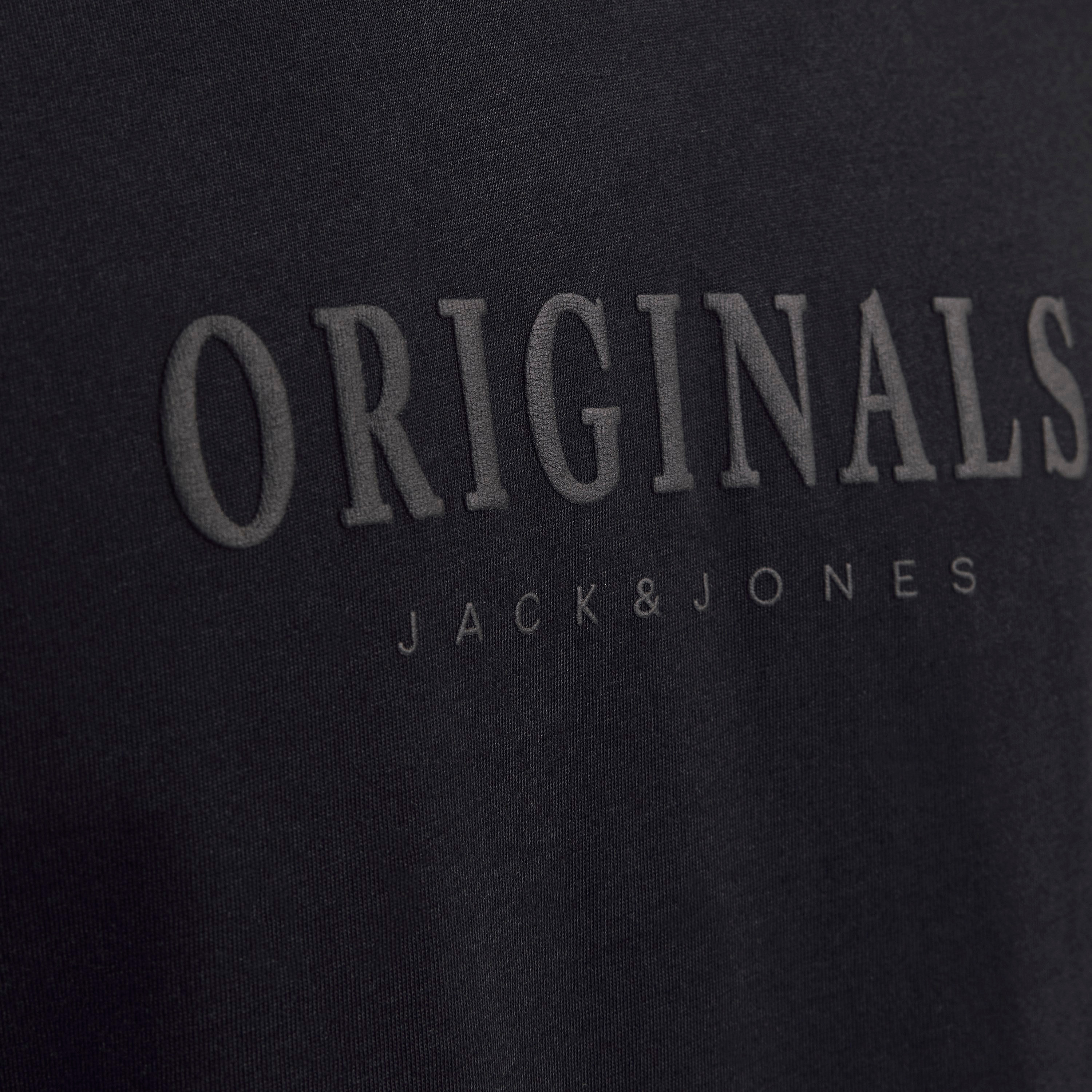 تي شيرت رجالي مطبوع بياقة دائرية وأكمام قصيرة من جاك اند جونز-men-clothing-tshirtsandpolos-tshirts-image-3