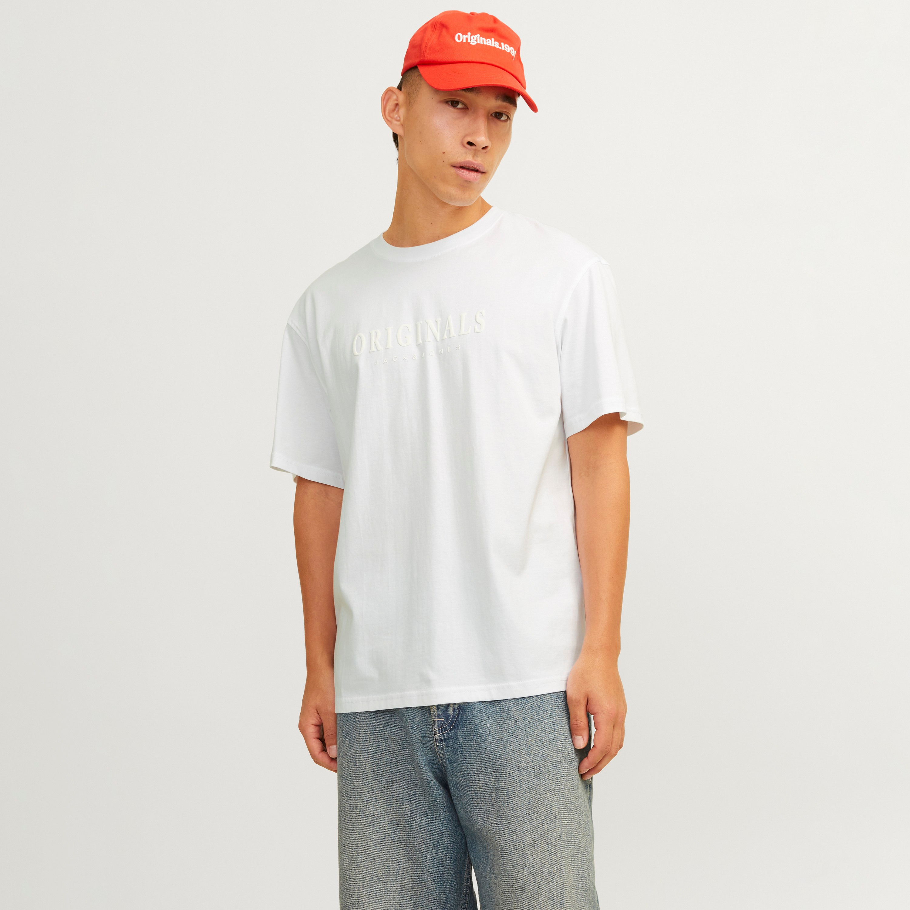 تي شيرت رجالي مطبوع بياقة دائرية وأكمام قصيرة من جاك اند جونز-men-clothing-tshirtsandpolos-tshirts-image-5