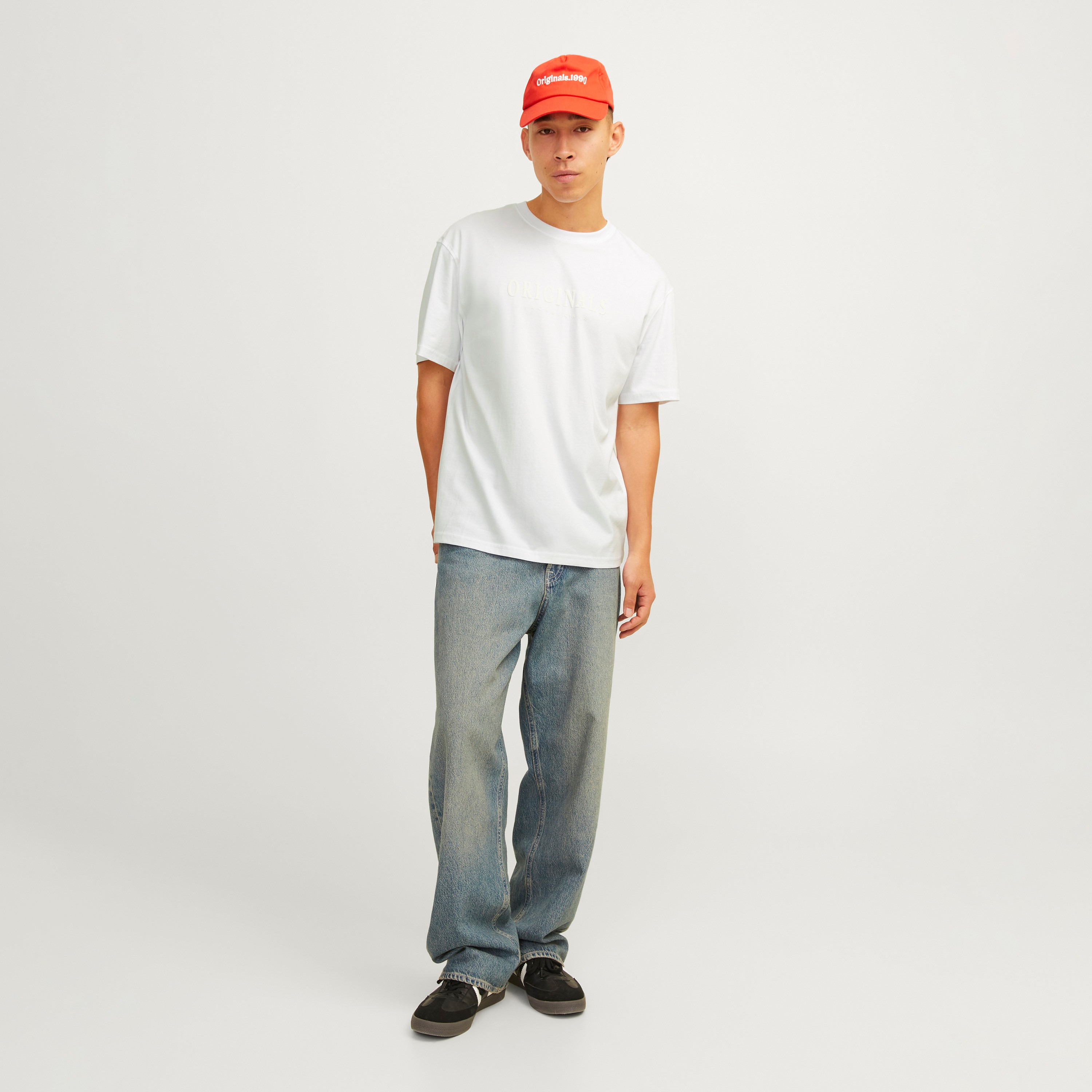 تي شيرت رجالي مطبوع بياقة دائرية وأكمام قصيرة من جاك اند جونز-men-clothing-tshirtsandpolos-tshirts-image-6