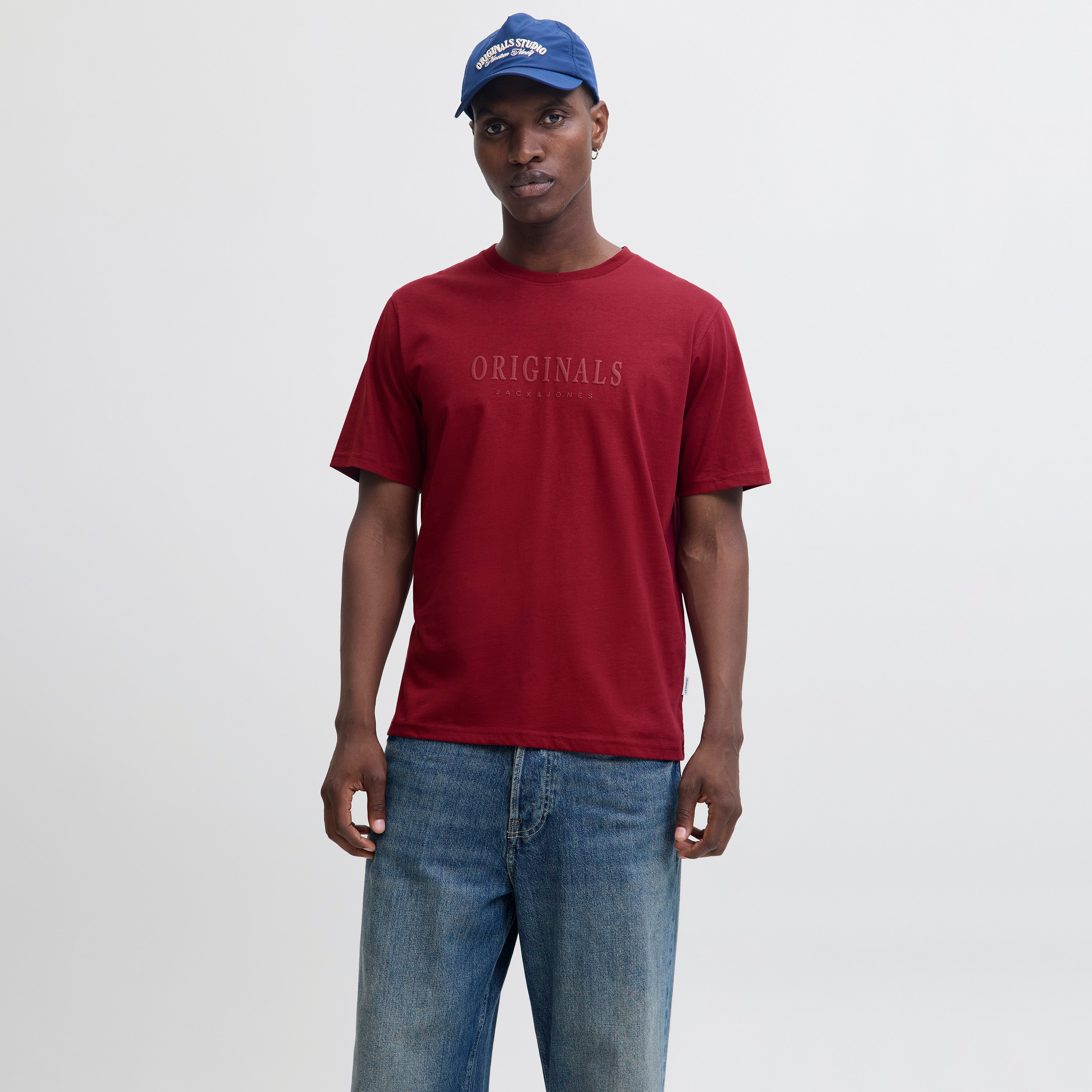 تي شيرت رجالي مطبوع بياقة دائرية وأكمام قصيرة من جاك اند جونز-men-clothing-tshirtsandpolos-tshirts-image-12