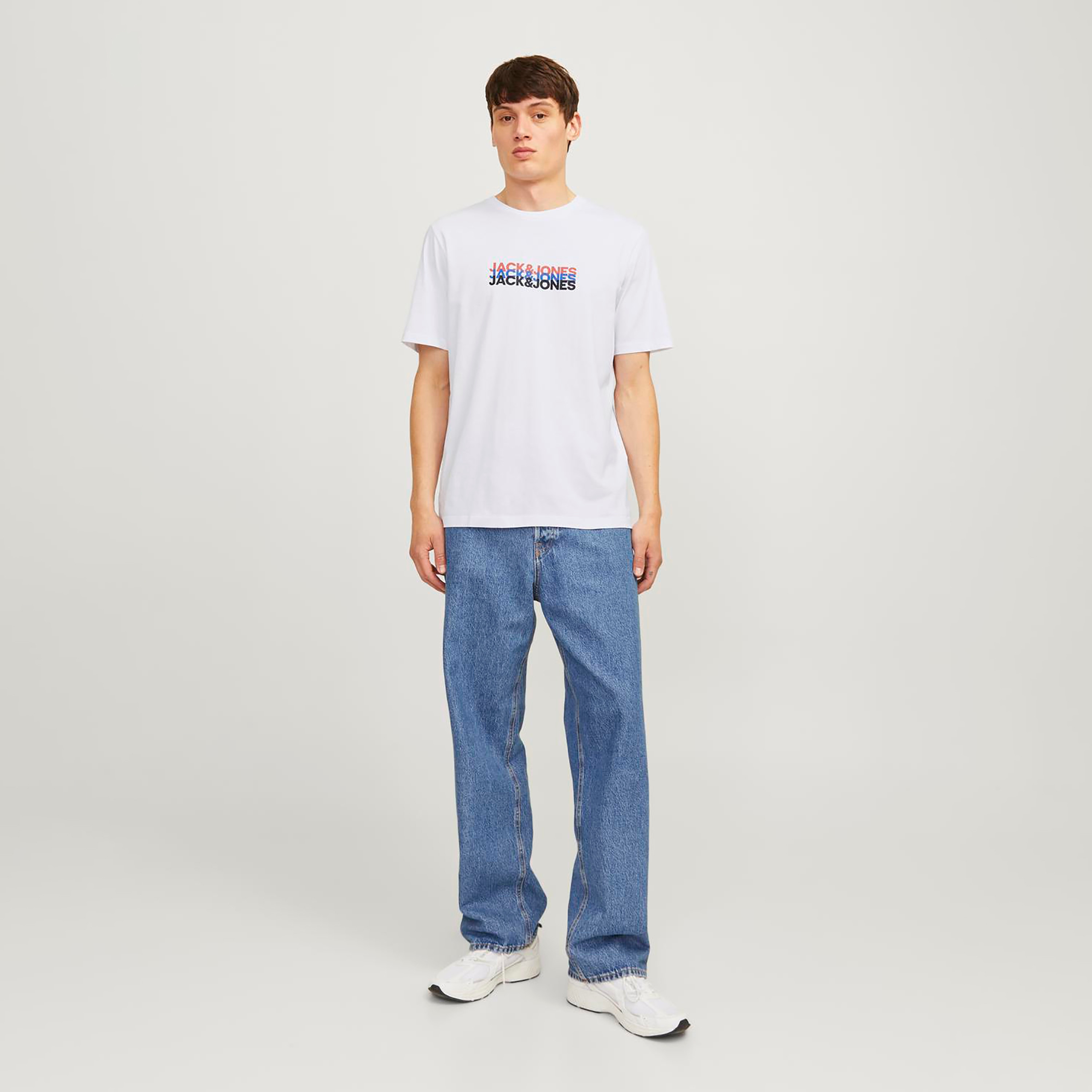 مجموعة تيشيرت بأكمام قصيرة ورقبة دائرية وشعار 3 قطع من جاك آند جونز-men-clothing-tshirtsandpolos-tshirts-image-3