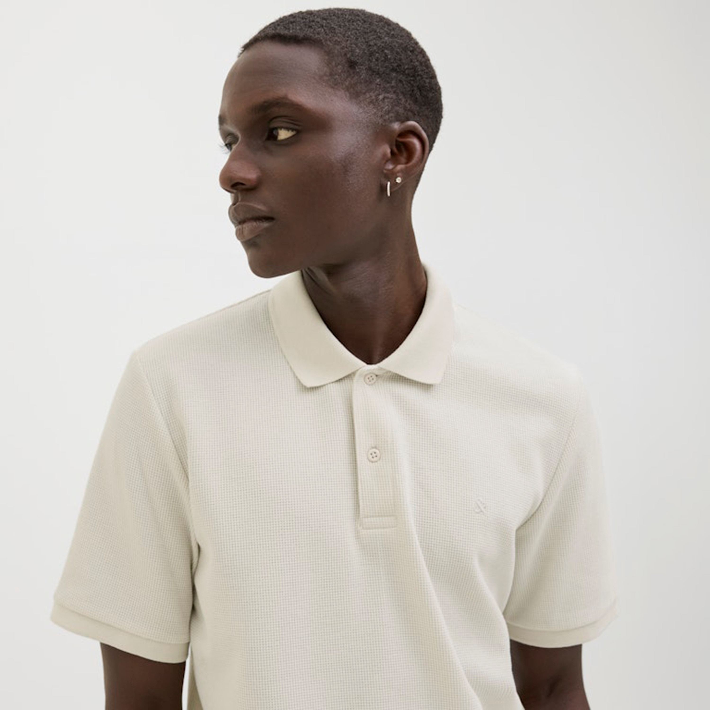 تي شيرت بولو رجالي سادة بياقة وأكمام قصيرة من جاك اند جونز-men-clothing-tshirtsandpolos-polos-image-9
