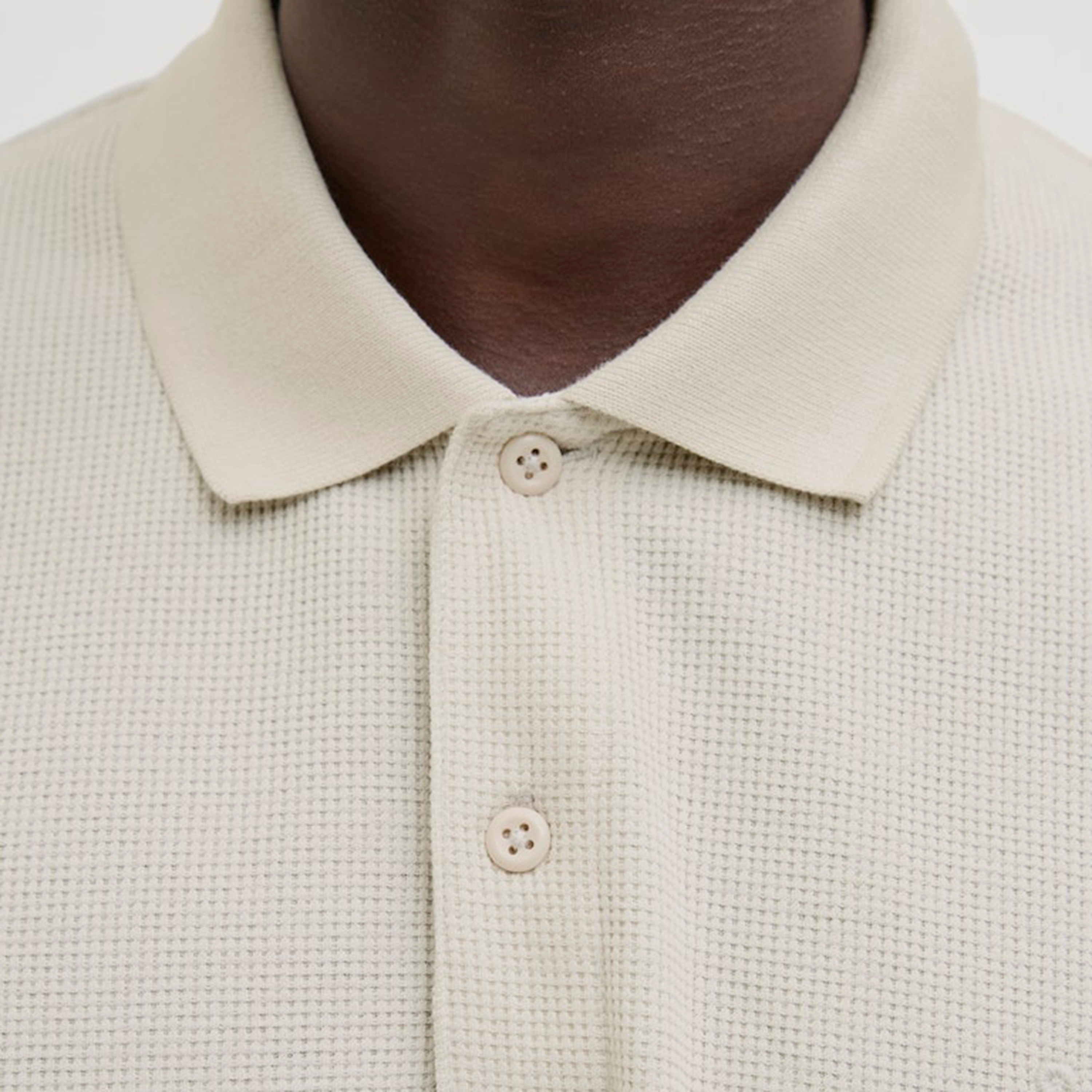 تي شيرت بولو رجالي سادة بياقة وأكمام قصيرة من جاك اند جونز-men-clothing-tshirtsandpolos-polos-image-11