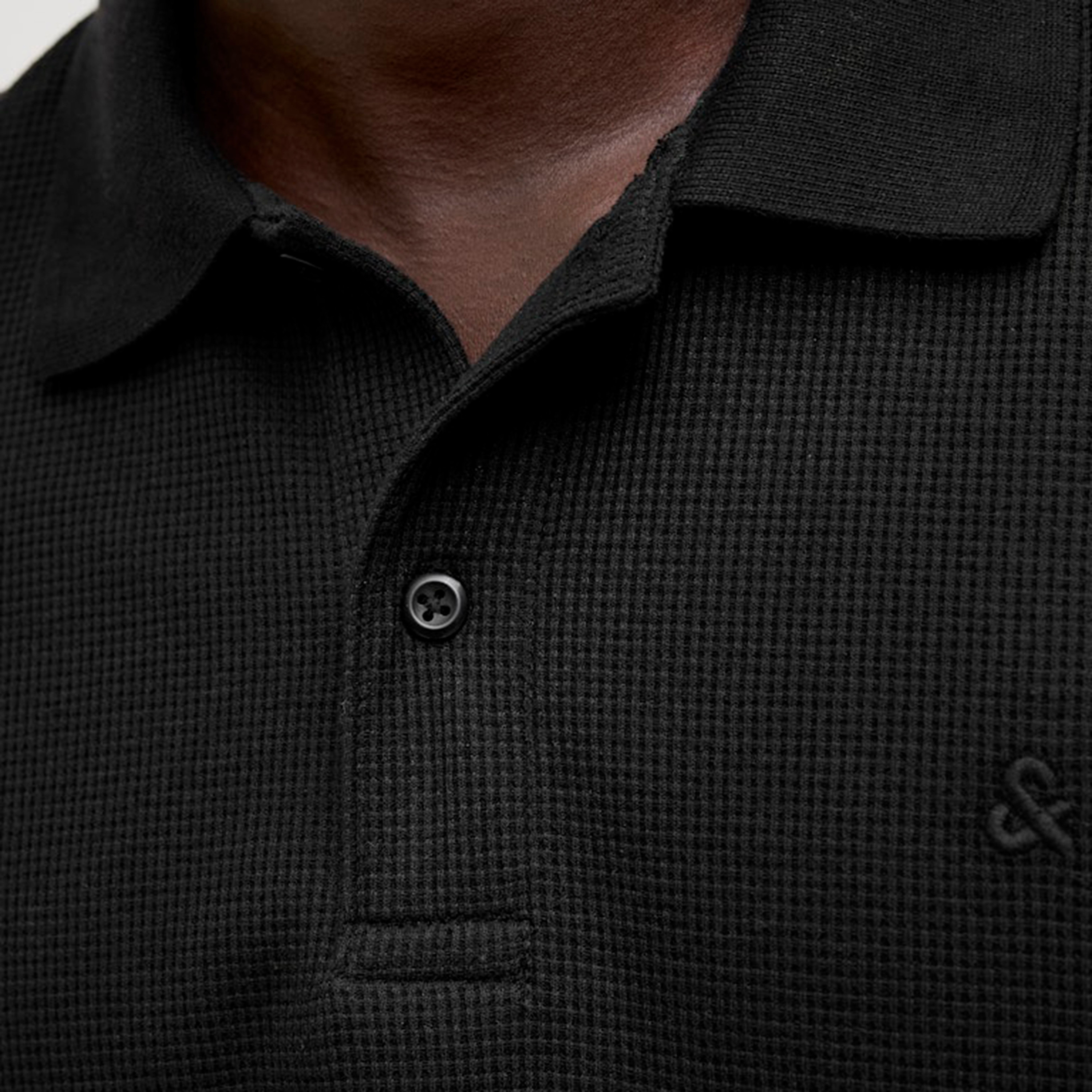 تي شيرت بولو رجالي سادة بياقة وأكمام قصيرة من جاك اند جونز-men-clothing-tshirtsandpolos-polos-image-5