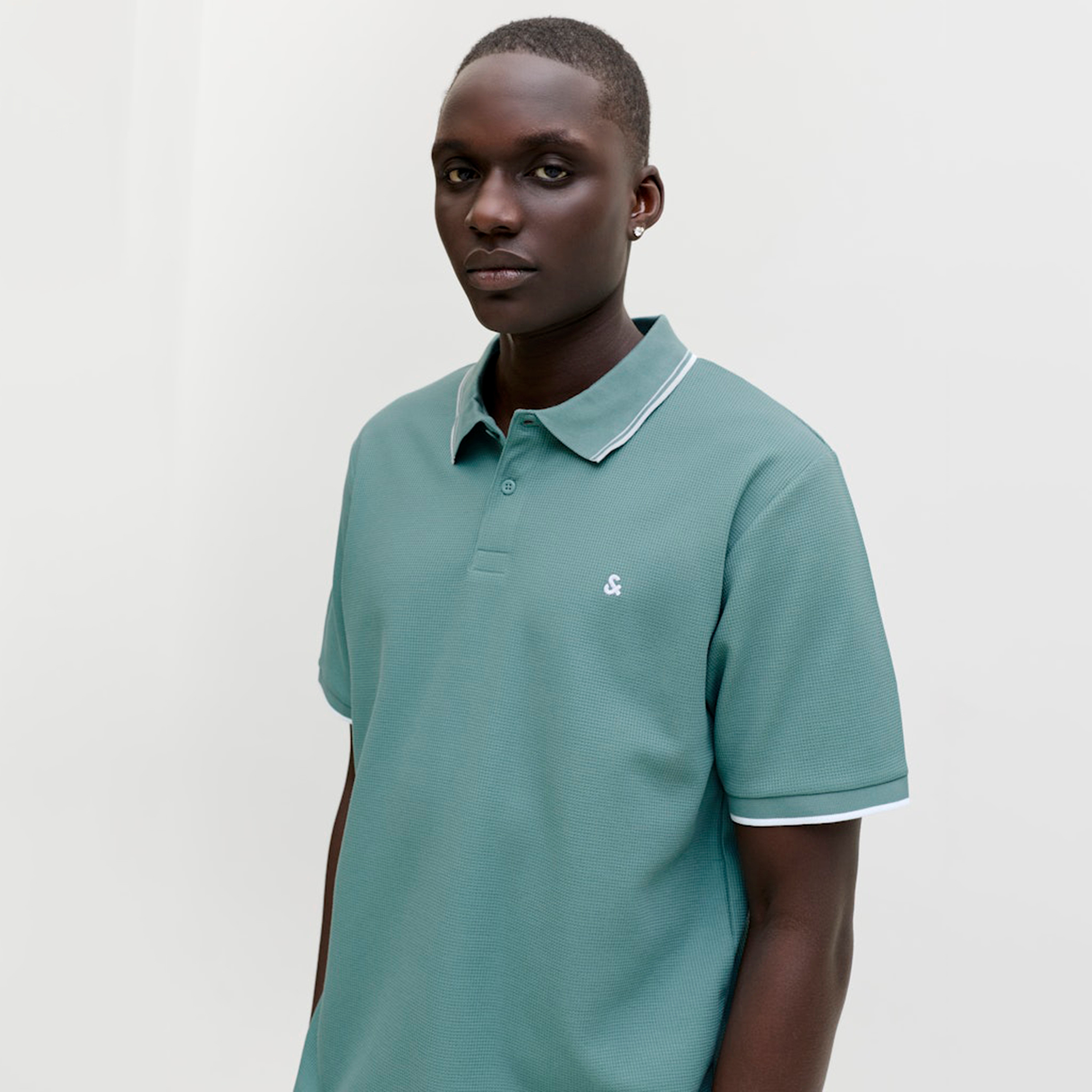 تي شيرت بولو رجالي سادة بياقة وأكمام قصيرة من جاك اند جونز-men-clothing-tshirtsandpolos-polos-image-36