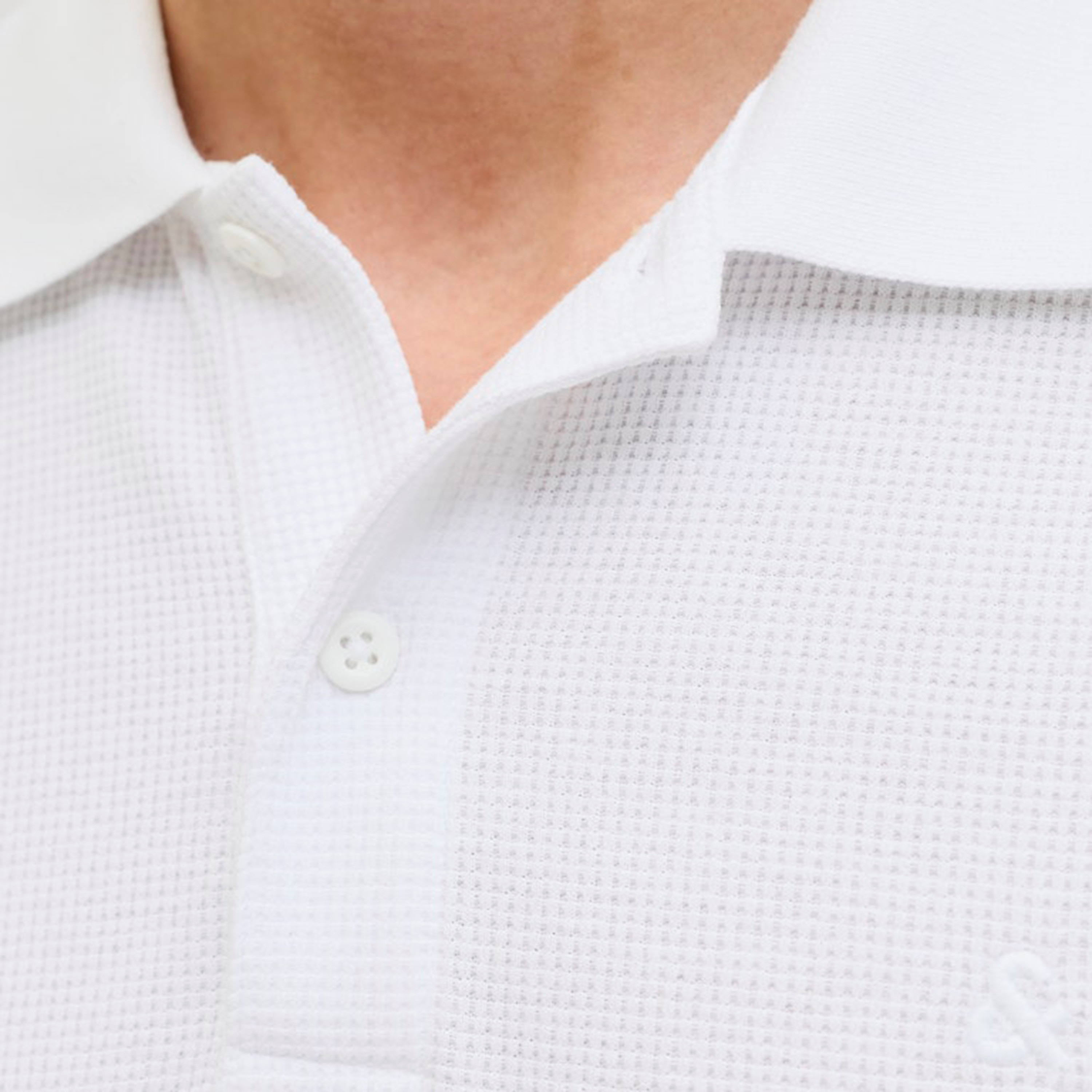 تي شيرت بولو رجالي سادة بياقة وأكمام قصيرة من جاك اند جونز-men-clothing-tshirtsandpolos-polos-image-18