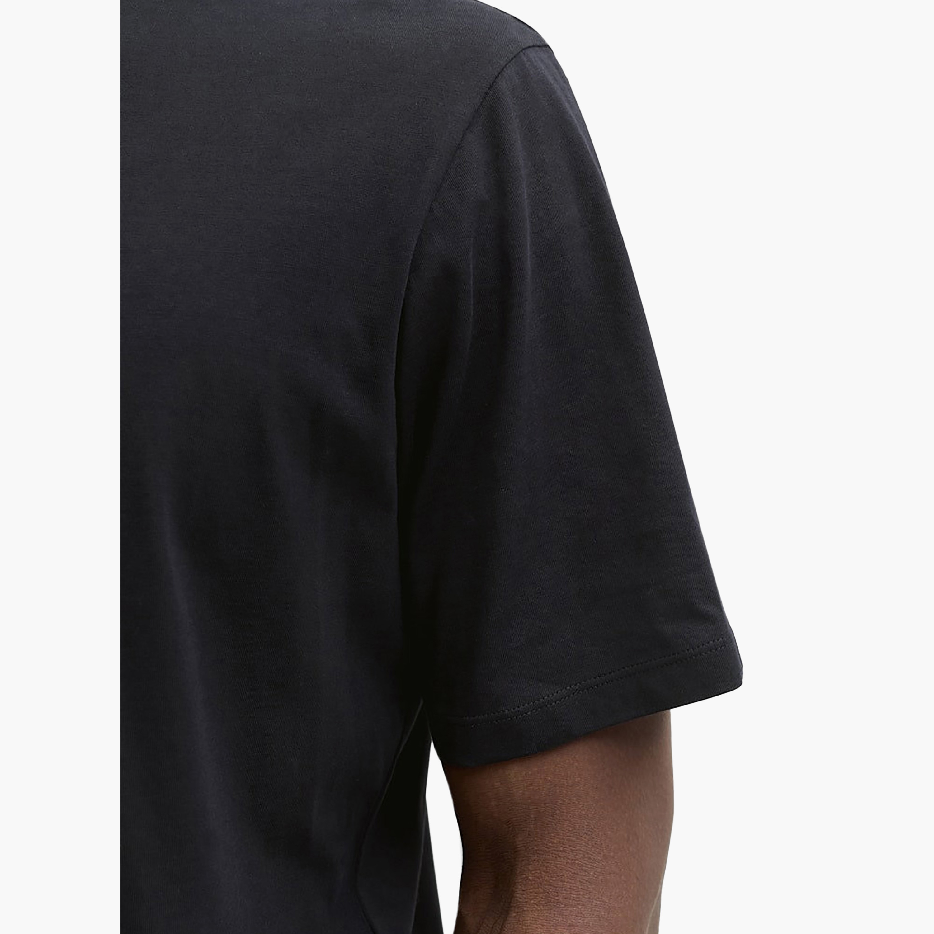 جاك & حونز-  تي شيرت بنقوش برقبة دائرية وأكمام قصيرة-men-clothing-tshirtsandpolos-tshirts-image-41