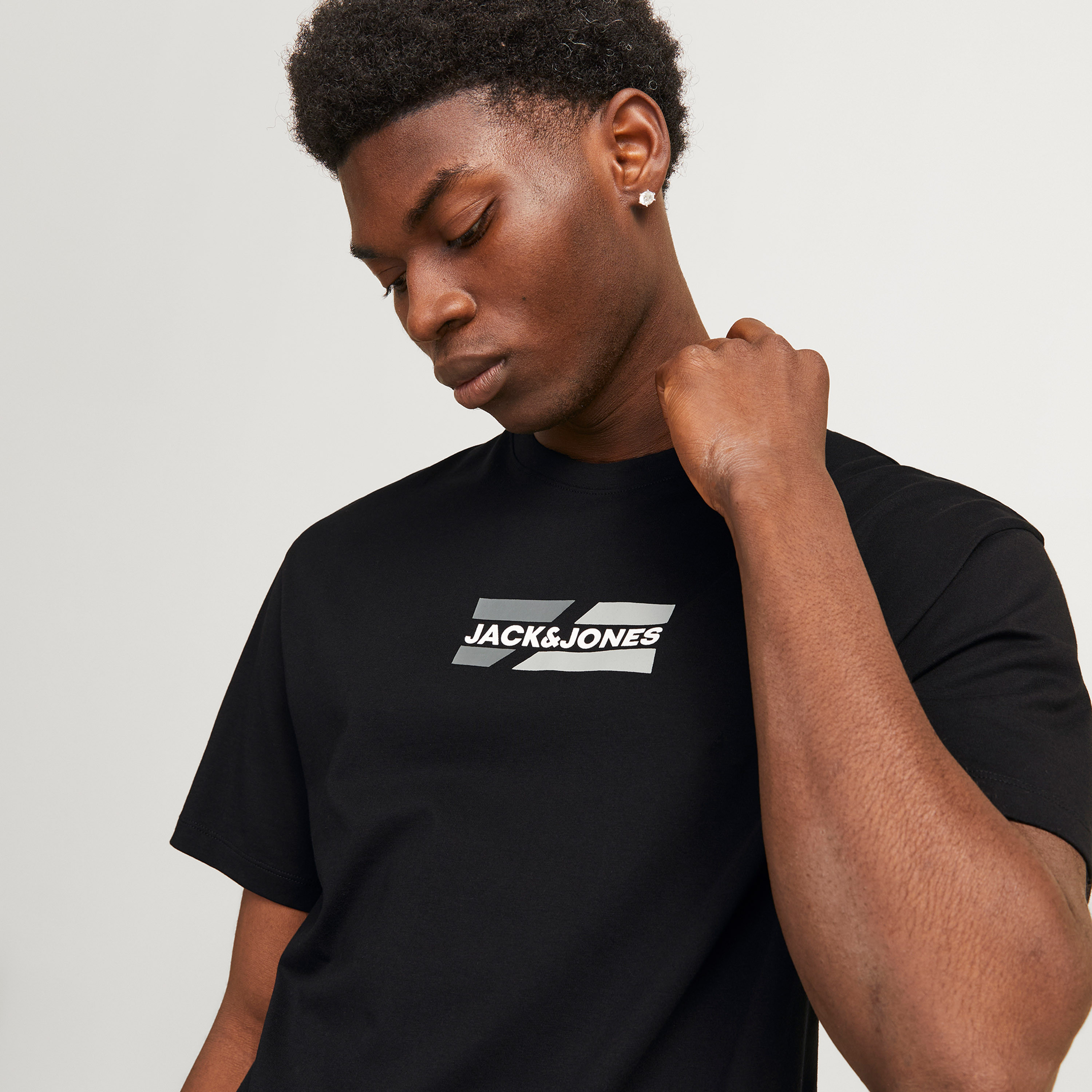 جاك & حونز-  تي شيرت بنقوش برقبة دائرية وأكمام قصيرة-men-clothing-tshirtsandpolos-tshirts-image-3