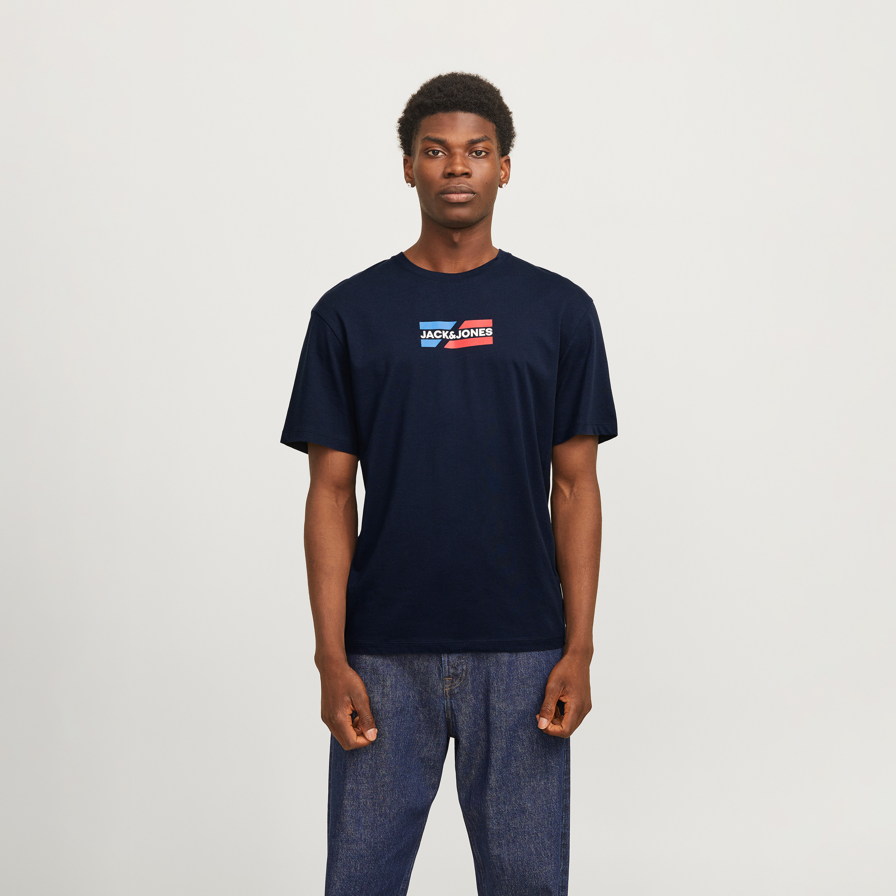 جاك & حونز-  تي شيرت بنقوش برقبة دائرية وأكمام قصيرة-men-clothing-tshirtsandpolos-tshirts-image-8