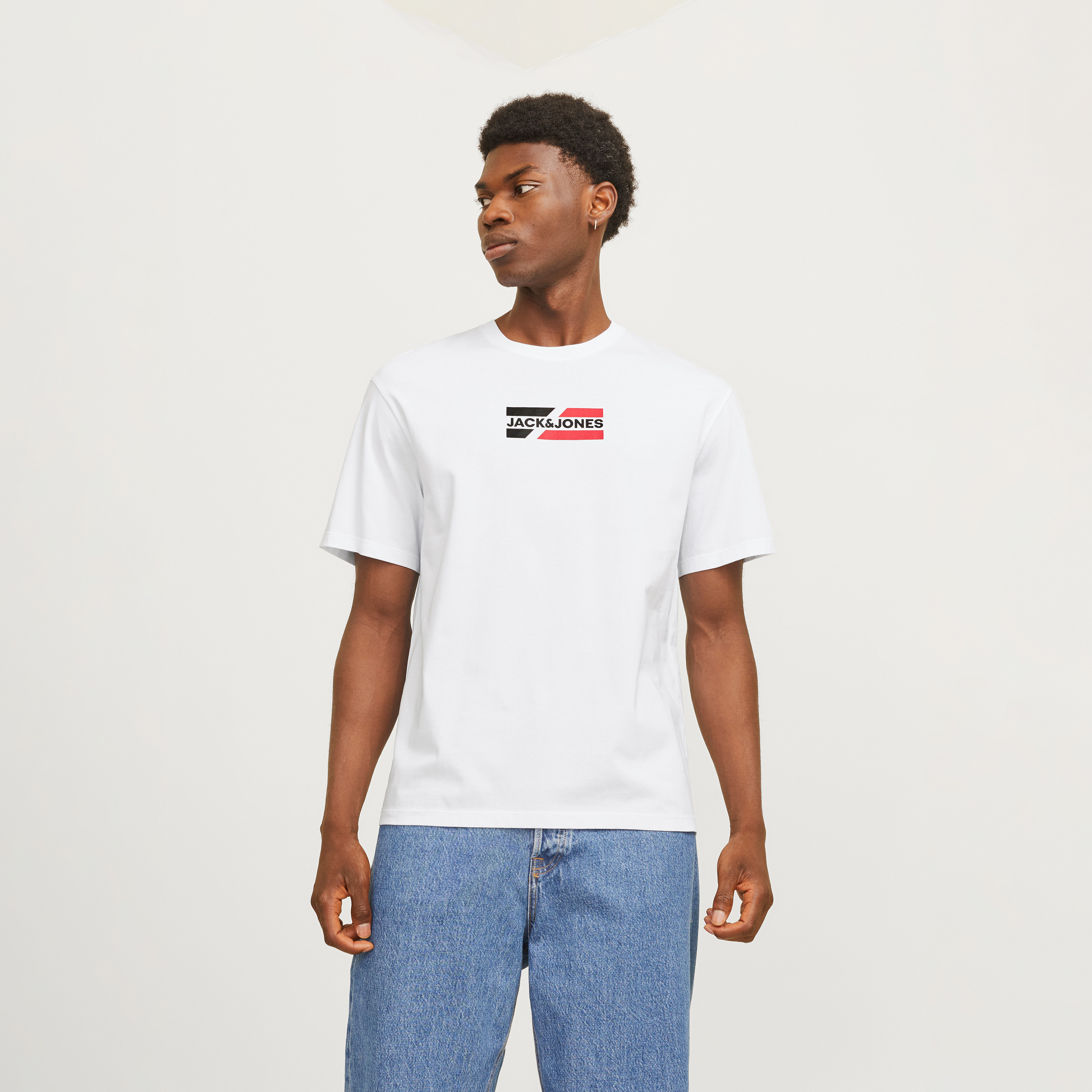 جاك & حونز-  تي شيرت بنقوش برقبة دائرية وأكمام قصيرة-men-clothing-tshirtsandpolos-tshirts-image-15