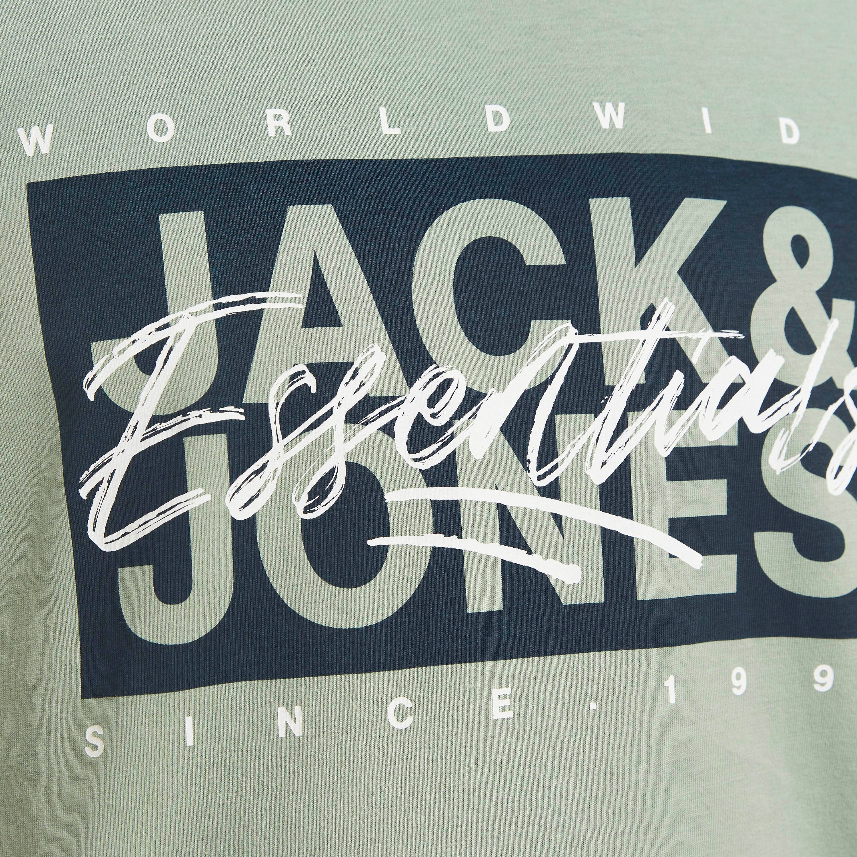 تي شيرت رجالي بأكمام قصيرة ورقبة دائرية وشعار من جاك اند جونز-men-clothing-tshirtsandpolos-tshirts-image-5