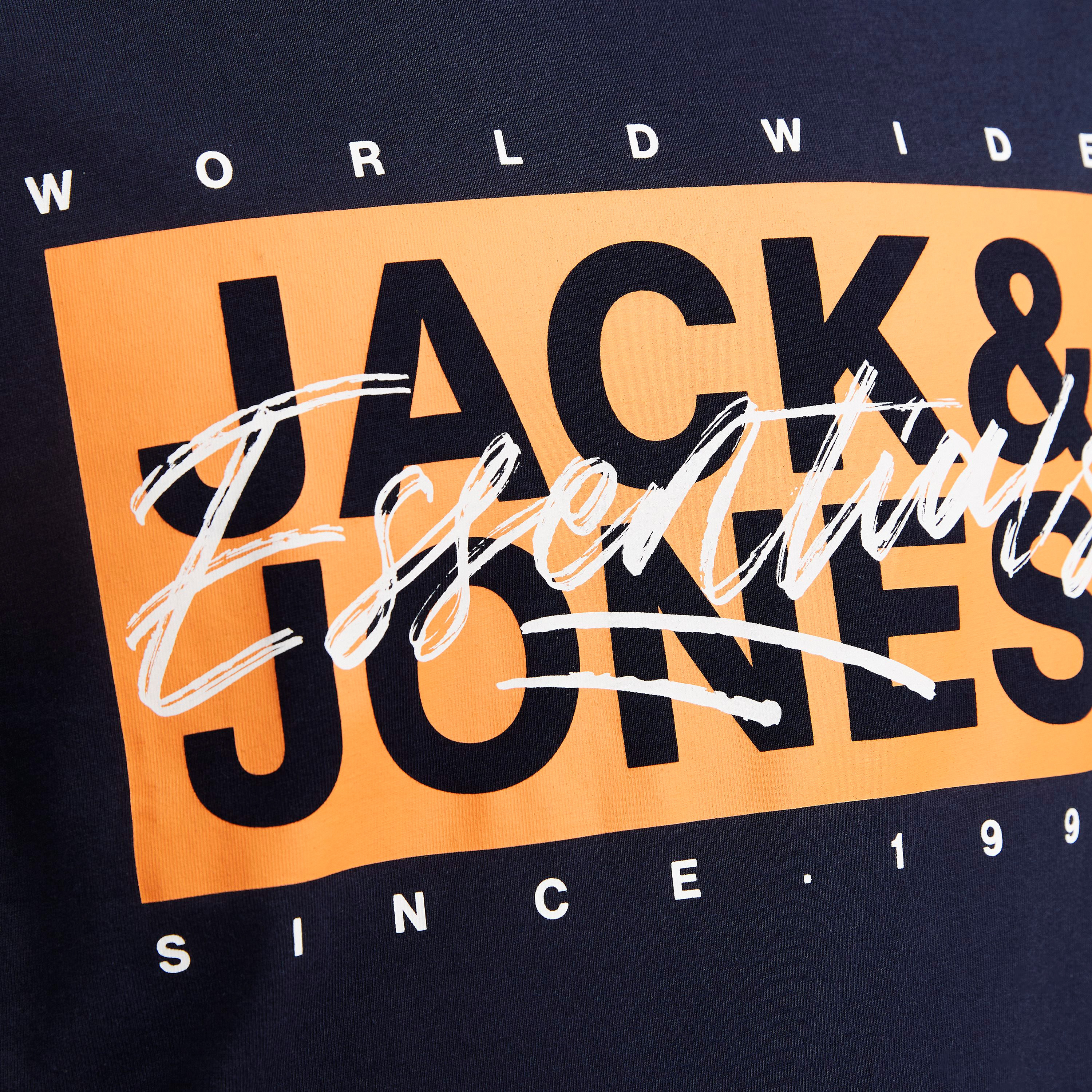 تي شيرت رجالي بأكمام قصيرة ورقبة دائرية وشعار من جاك اند جونز-men-clothing-tshirtsandpolos-tshirts-image-12