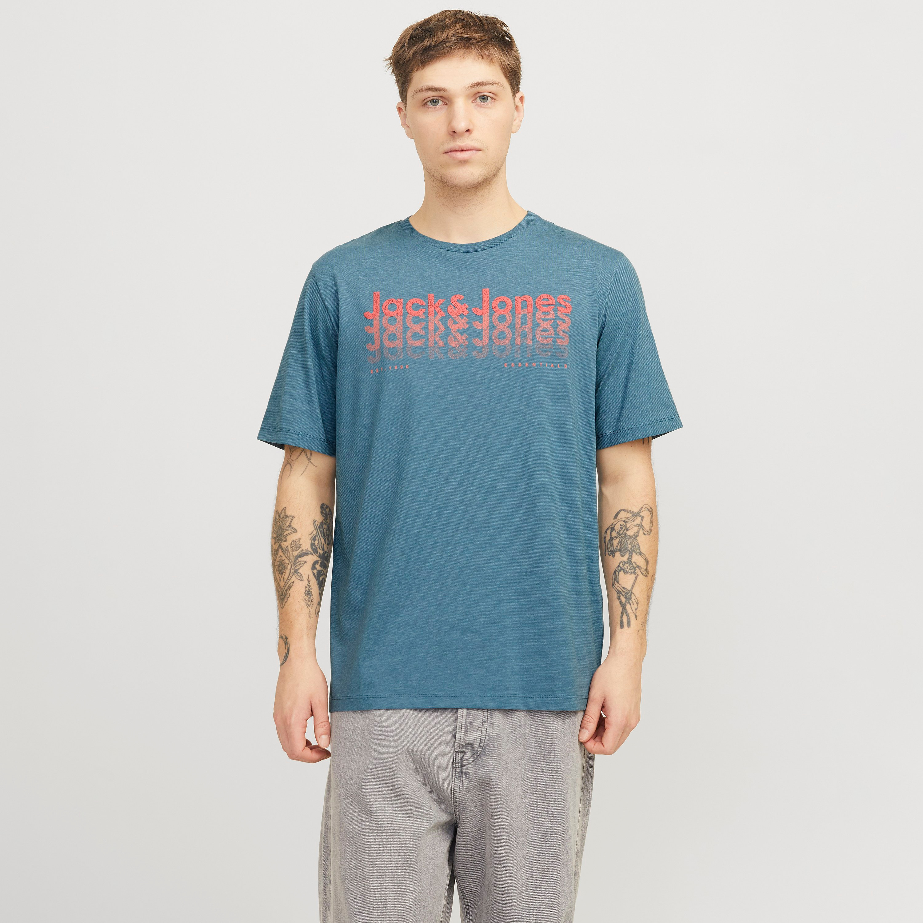 تي شيرت رجالي مطبوع بياقة دائرية وأكمام قصيرة من جاك اند جونز-men-clothing-tshirtsandpolos-tshirts-image-11