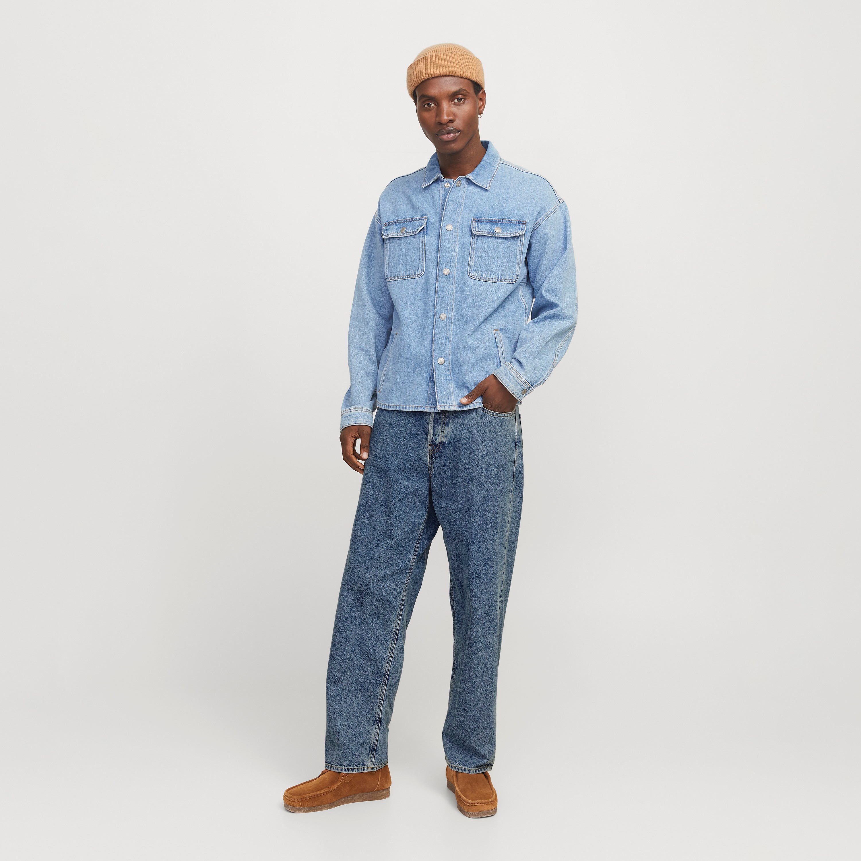 جينز رجالي جاك آند جونز بقصة واسعة (باجي) بخمسة جيوب وخصر مرتفع-men-clothing-bottoms-jeans-image-2