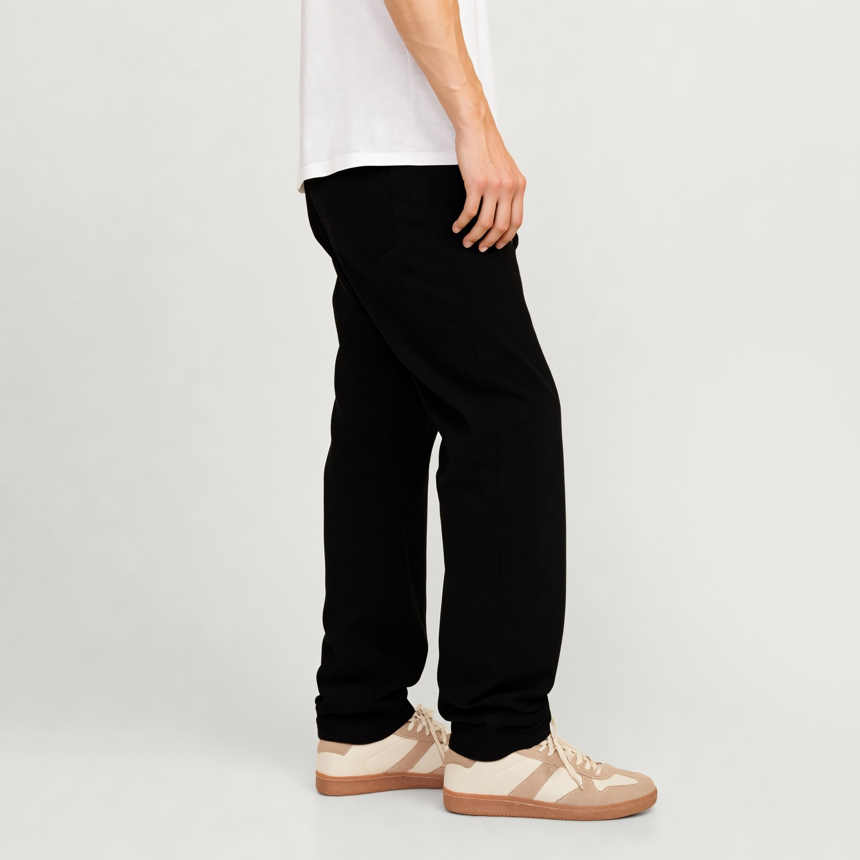 بناطيل رجالية سادة بخصر متوسط الارتفاع وزر وسحاب من جاك ان جونز-men-clothing-bottoms-trousersandchinos-trousers-image-9