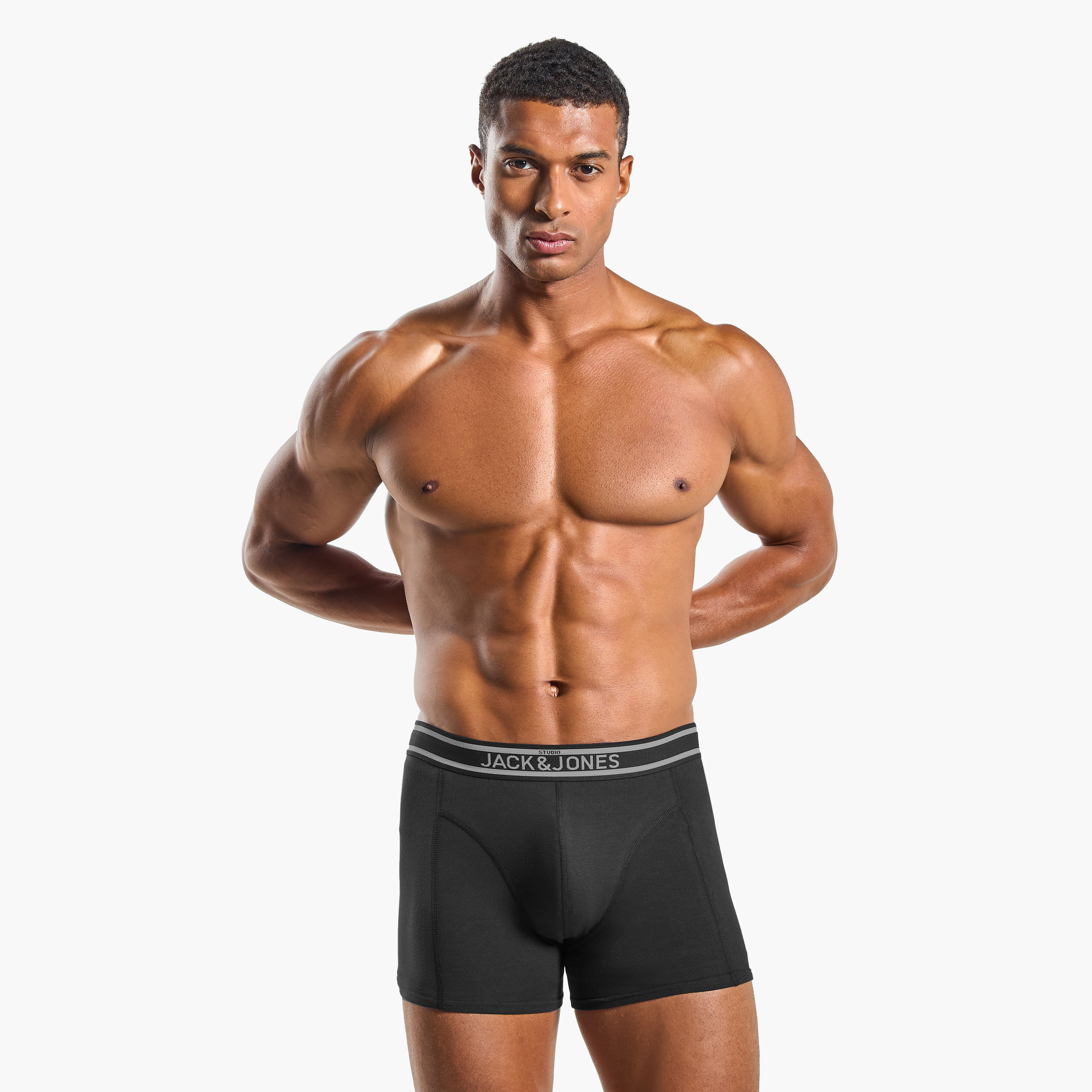 مجموعة من 3 سراويل بوكسر رجالية مطبوعة بعلامة تجارية مع حزام خصر من جاك اند جونز-men-clothing-innerwear-underwear-image-3
